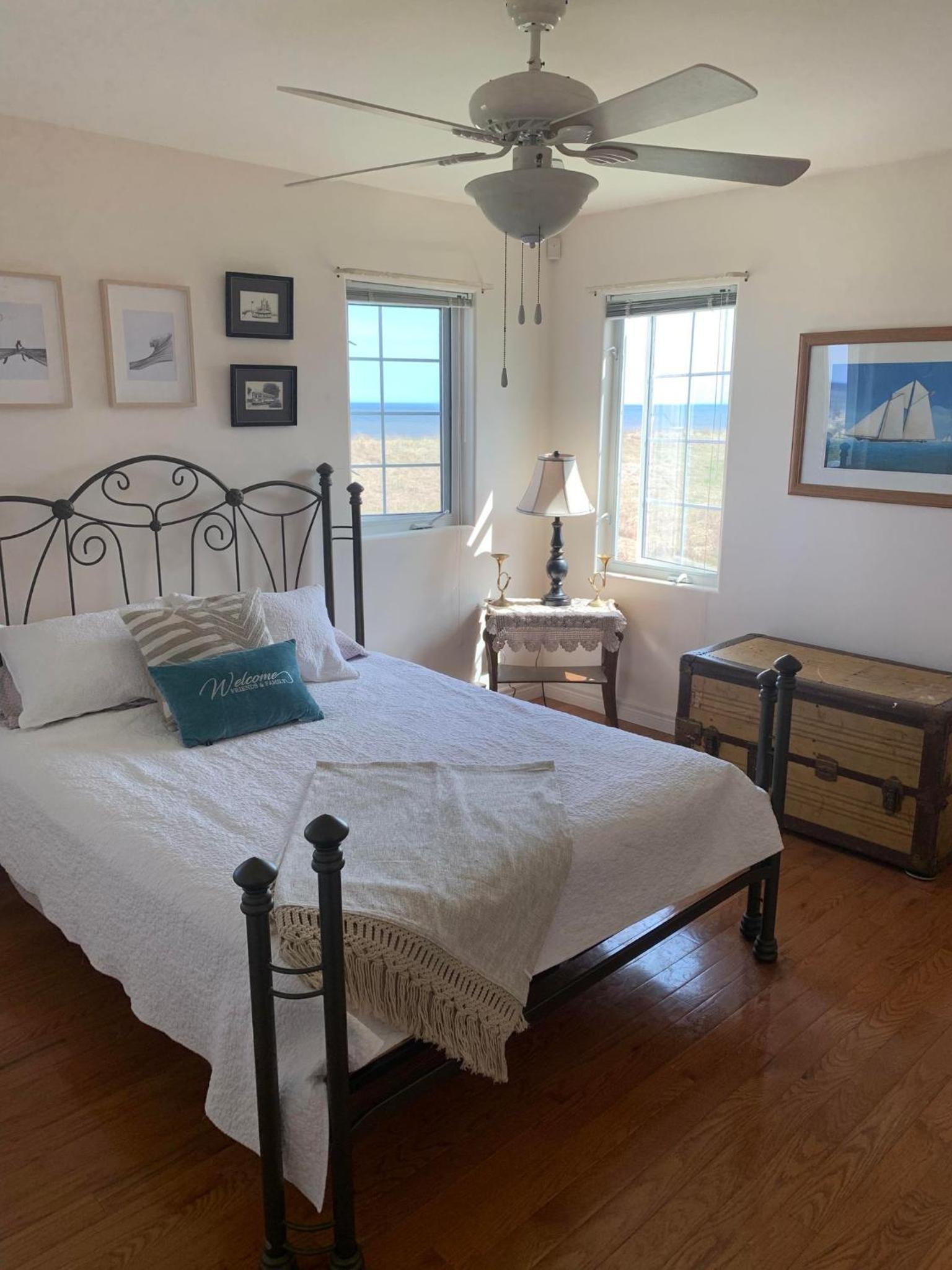 Queen Suite with Sea View photo 1