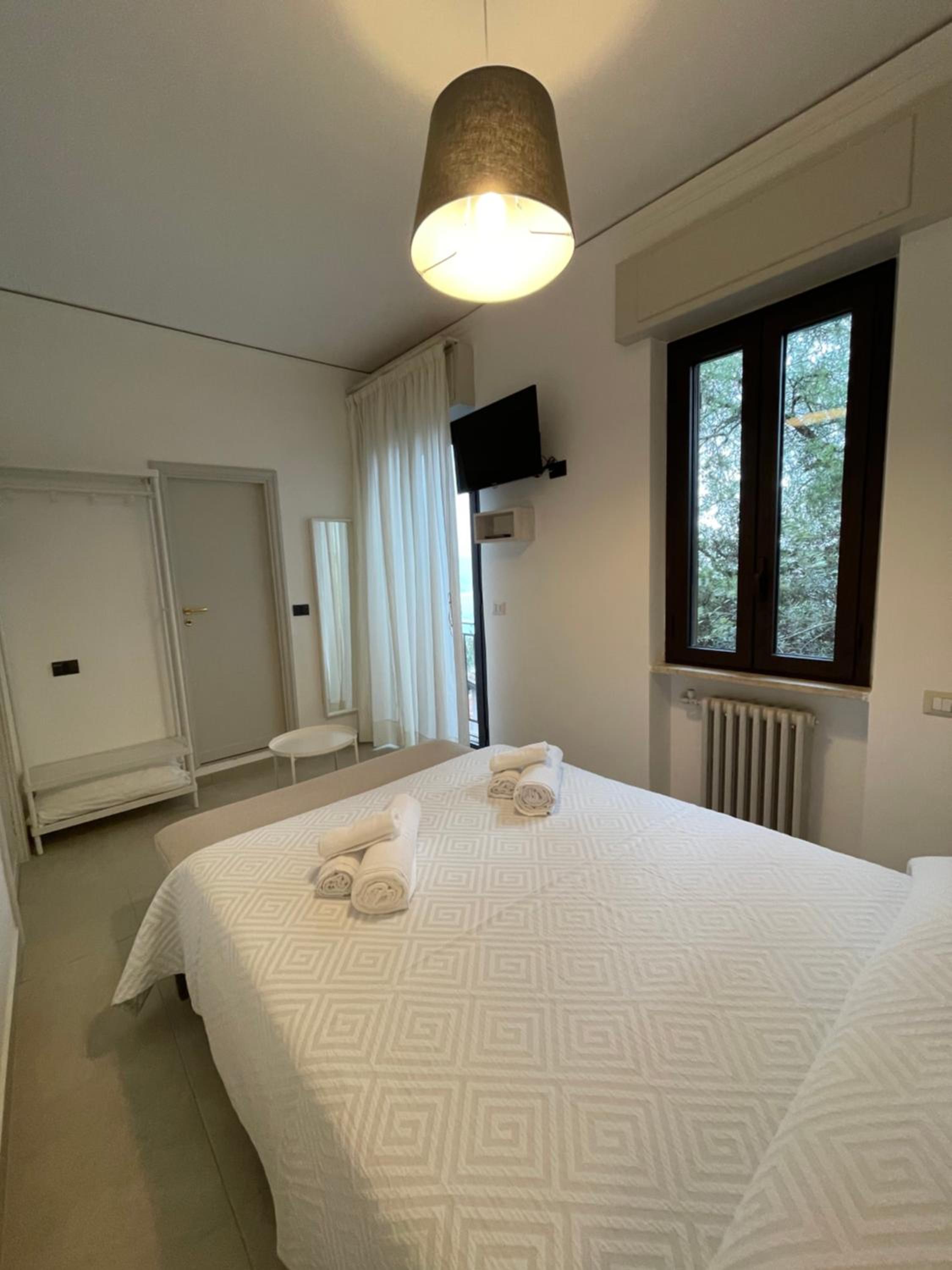 Economy Double Room photo 1