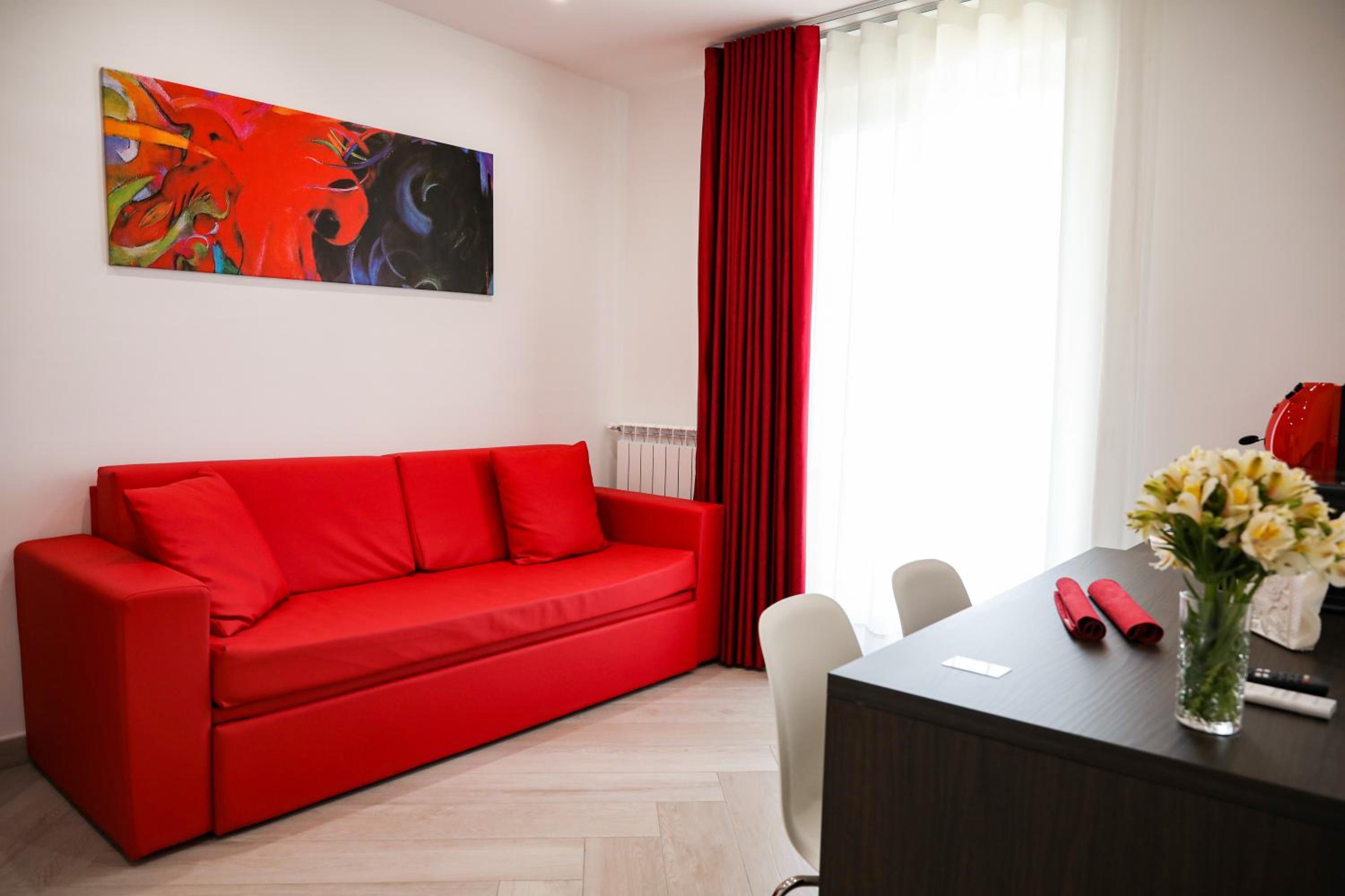 Apartment with Balcony photo 2