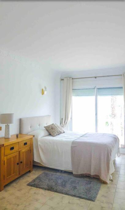 Villa de Cuatro Habitaciones