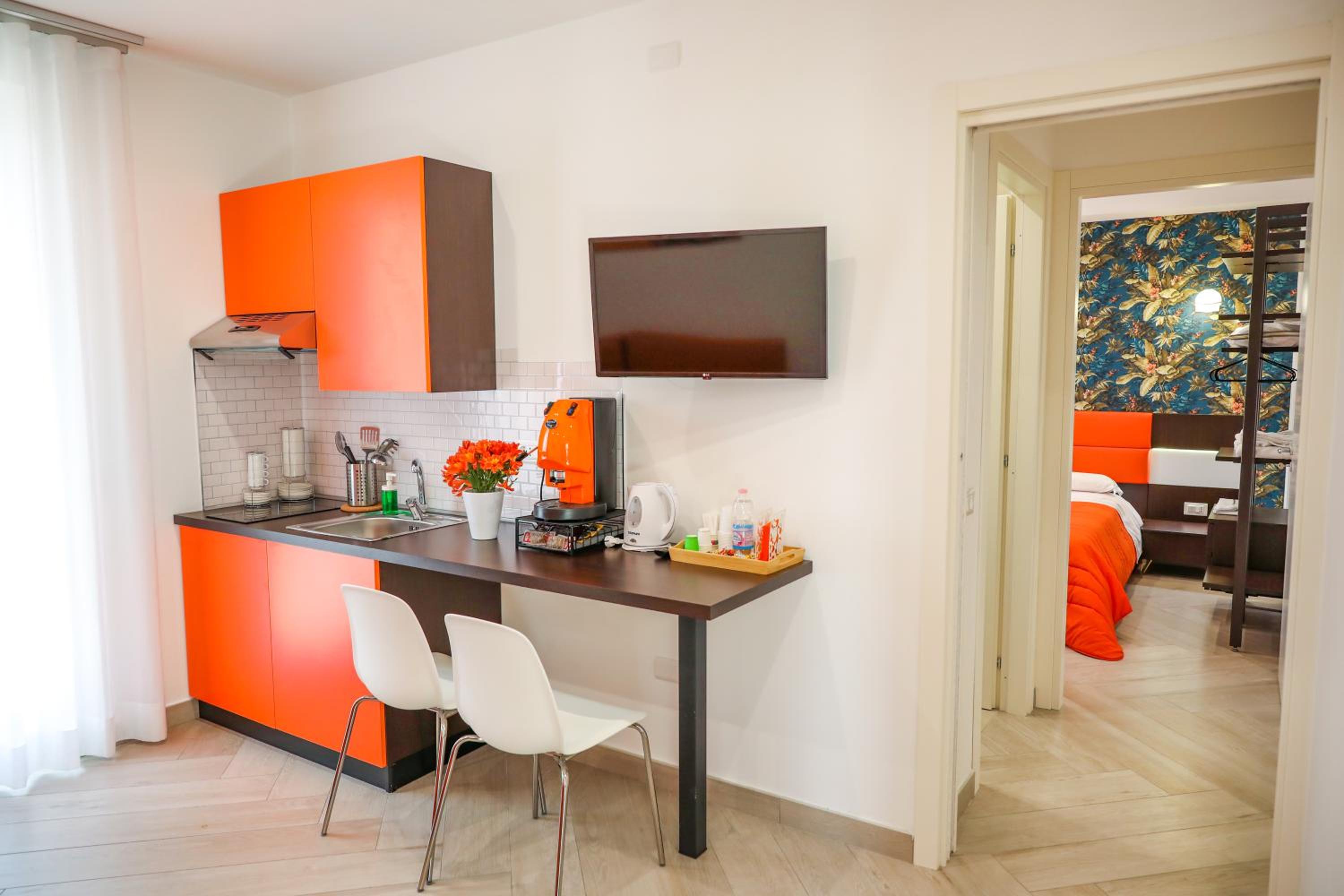 Apartment with Balcony photo 3