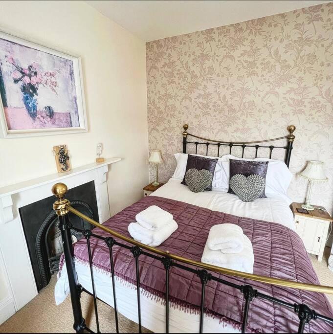 Three-Bedroom House photo 1