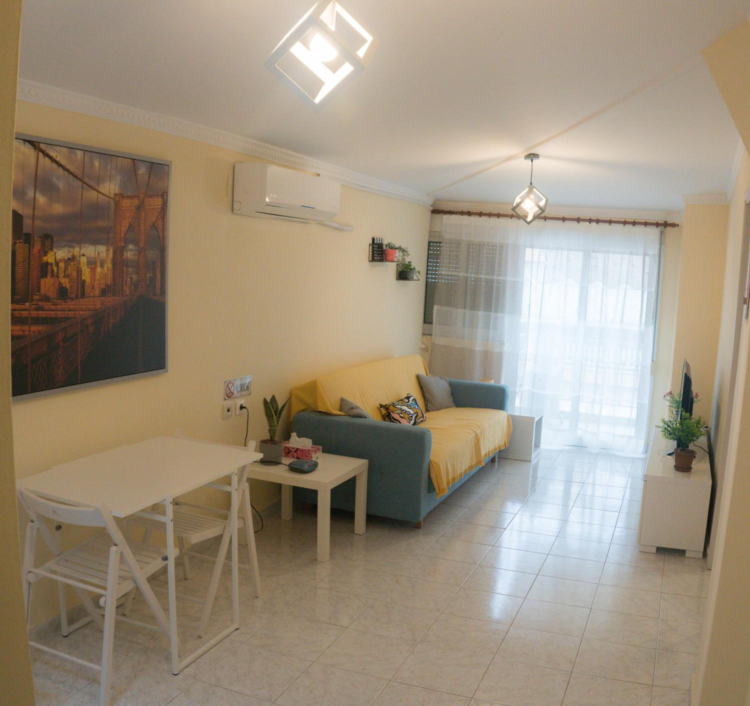 One-Bedroom Apartment photo 1