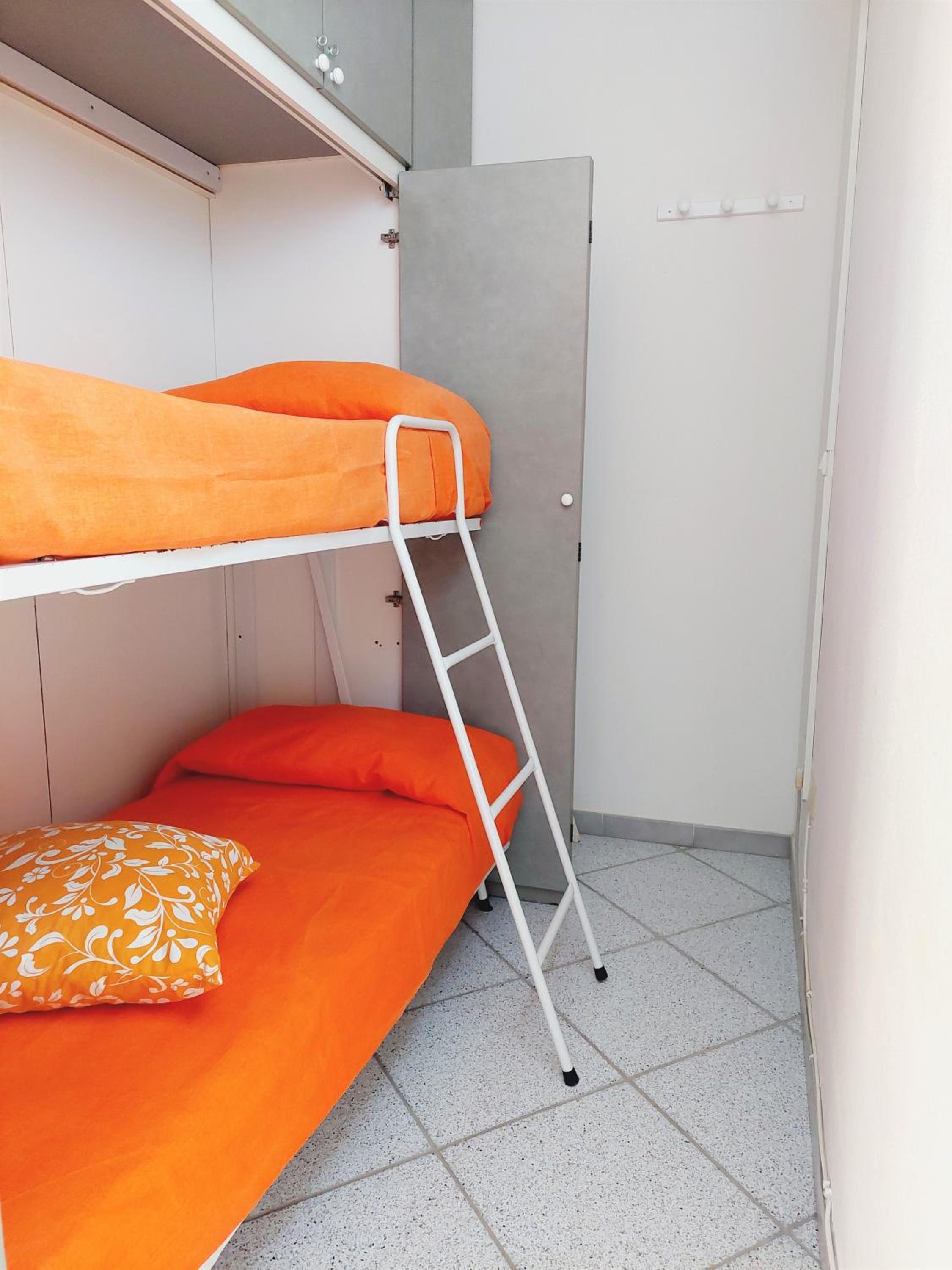 Two-Bedroom House photo 3