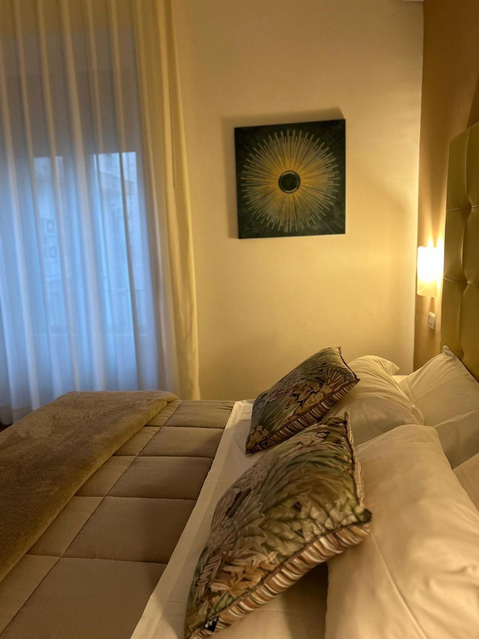 Double Room with Balcony and Private Bathroom - Photo 9