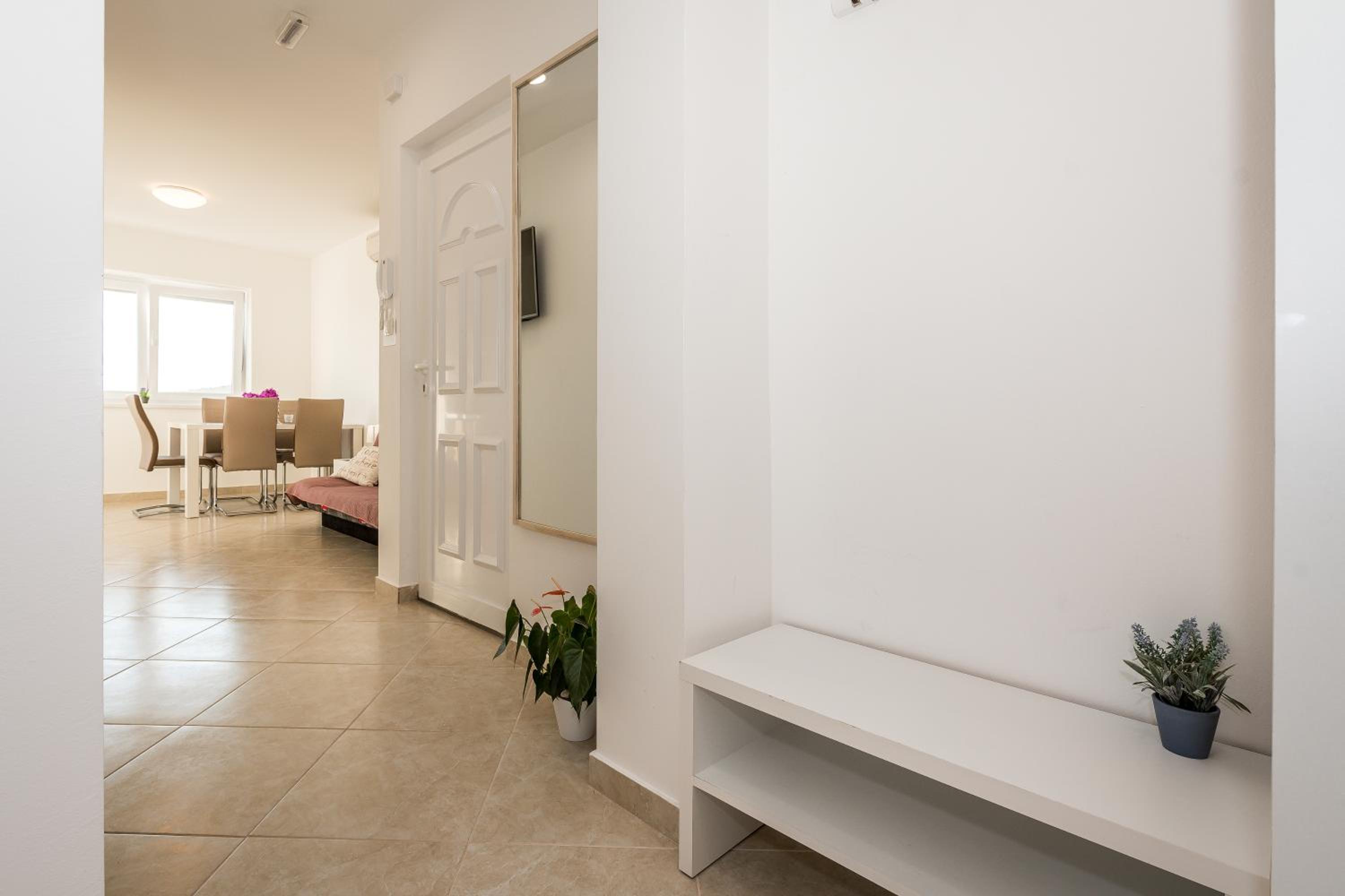 Apartment photo 1