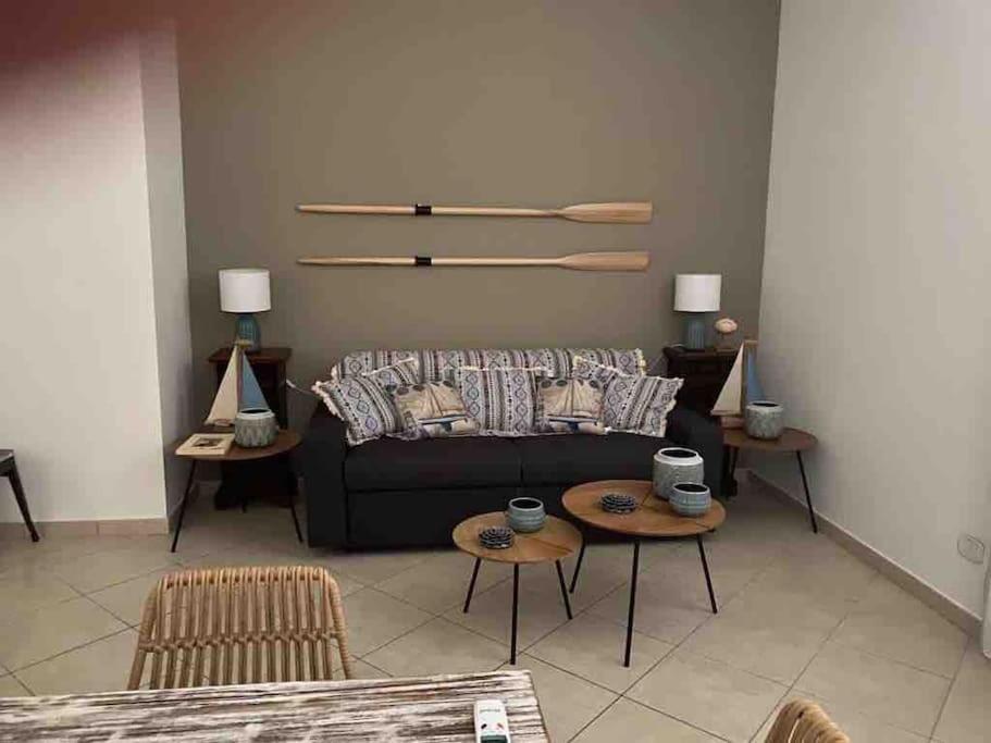 Three-Bedroom Apartment photo 1