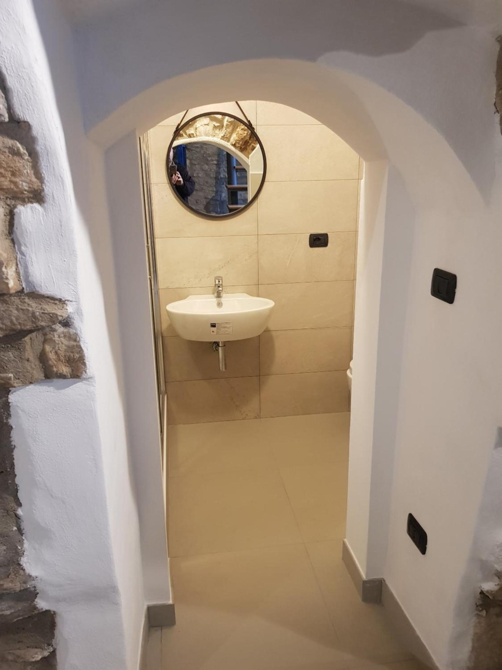 Double Room with Private Bathroom photo 2