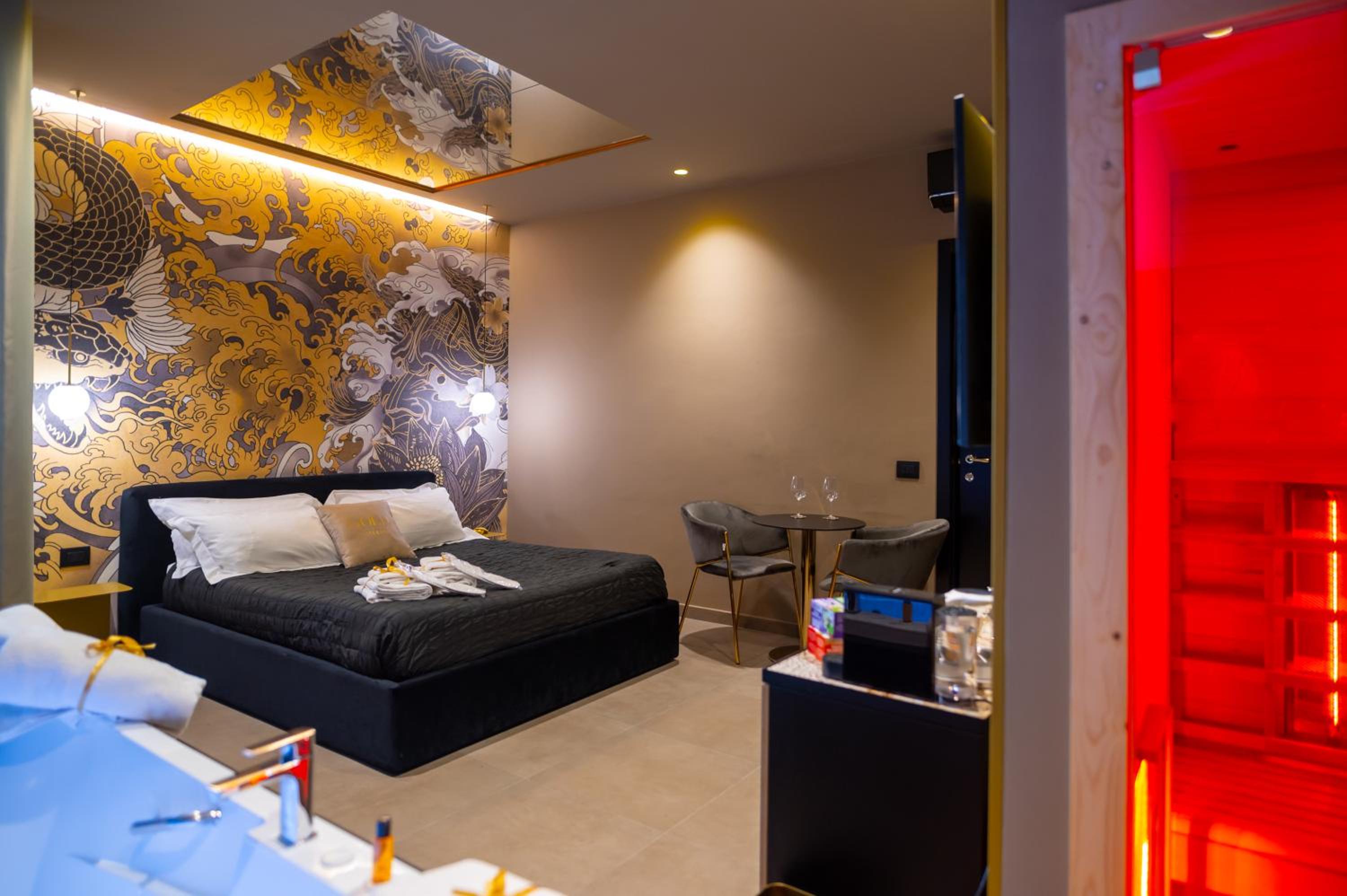 Queen Room with Spa Bath