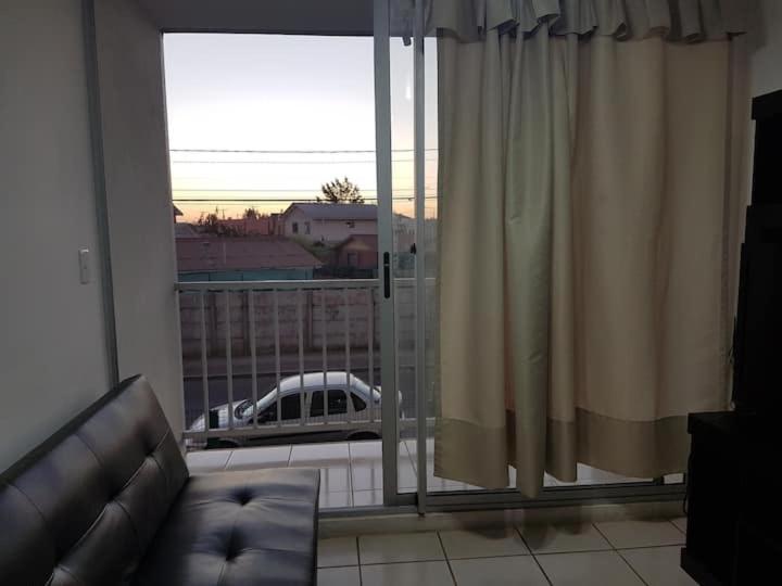 Three-Bedroom Apartment with Balcony photo 3