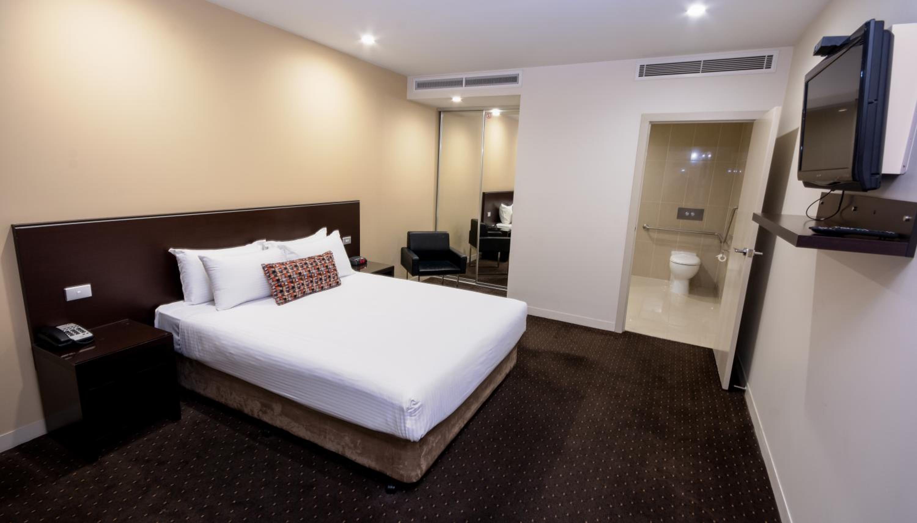 Superior Queen Room - Disability Access - Photo 1