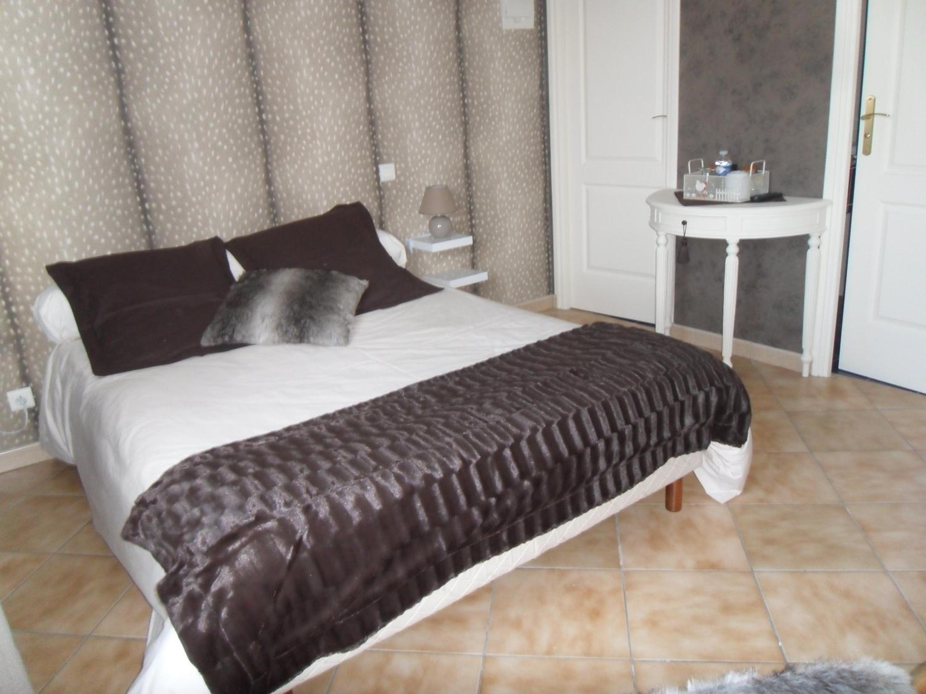 Double Room - Photo 3