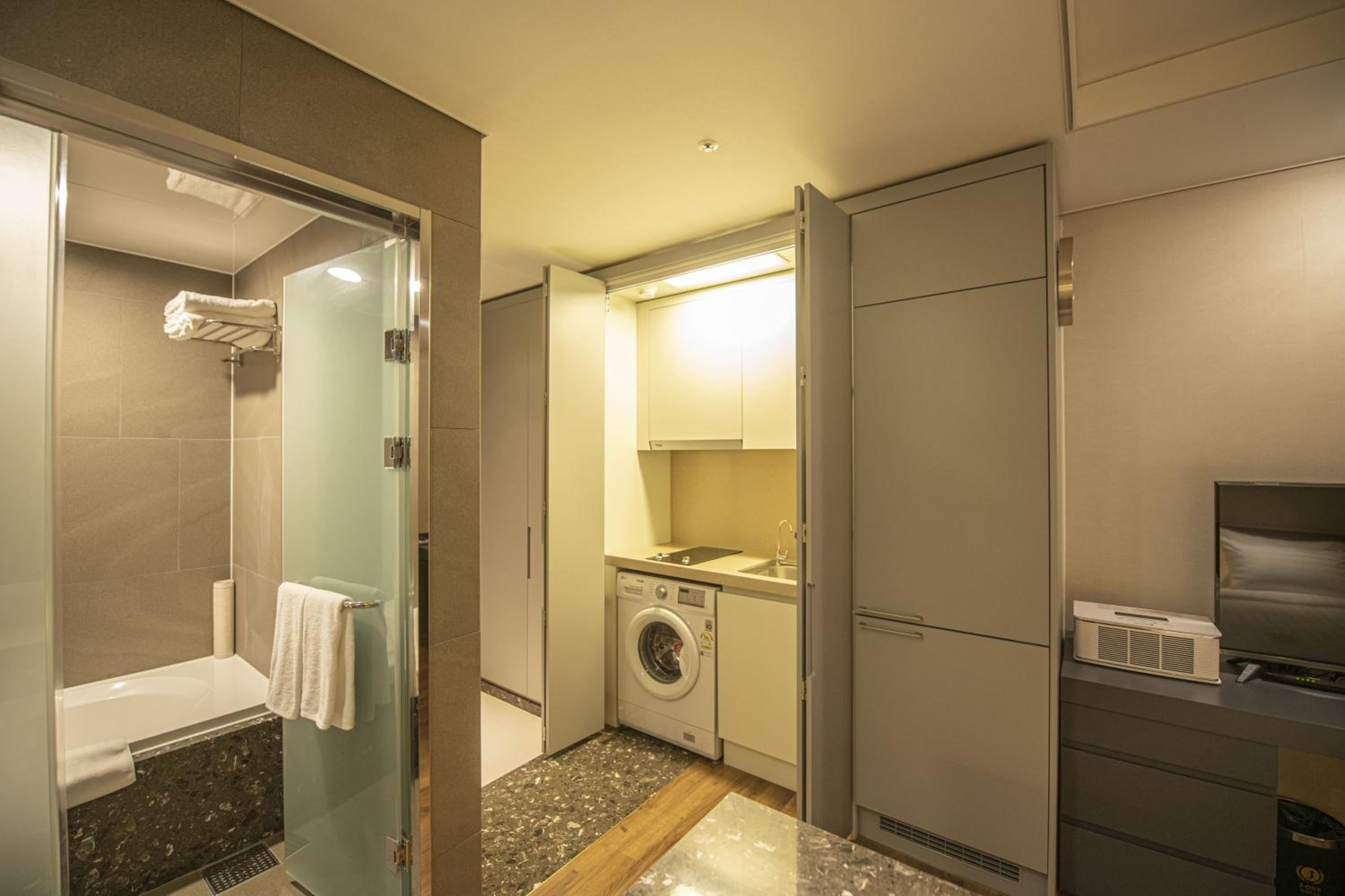 Executive Twin Room - Photo 2