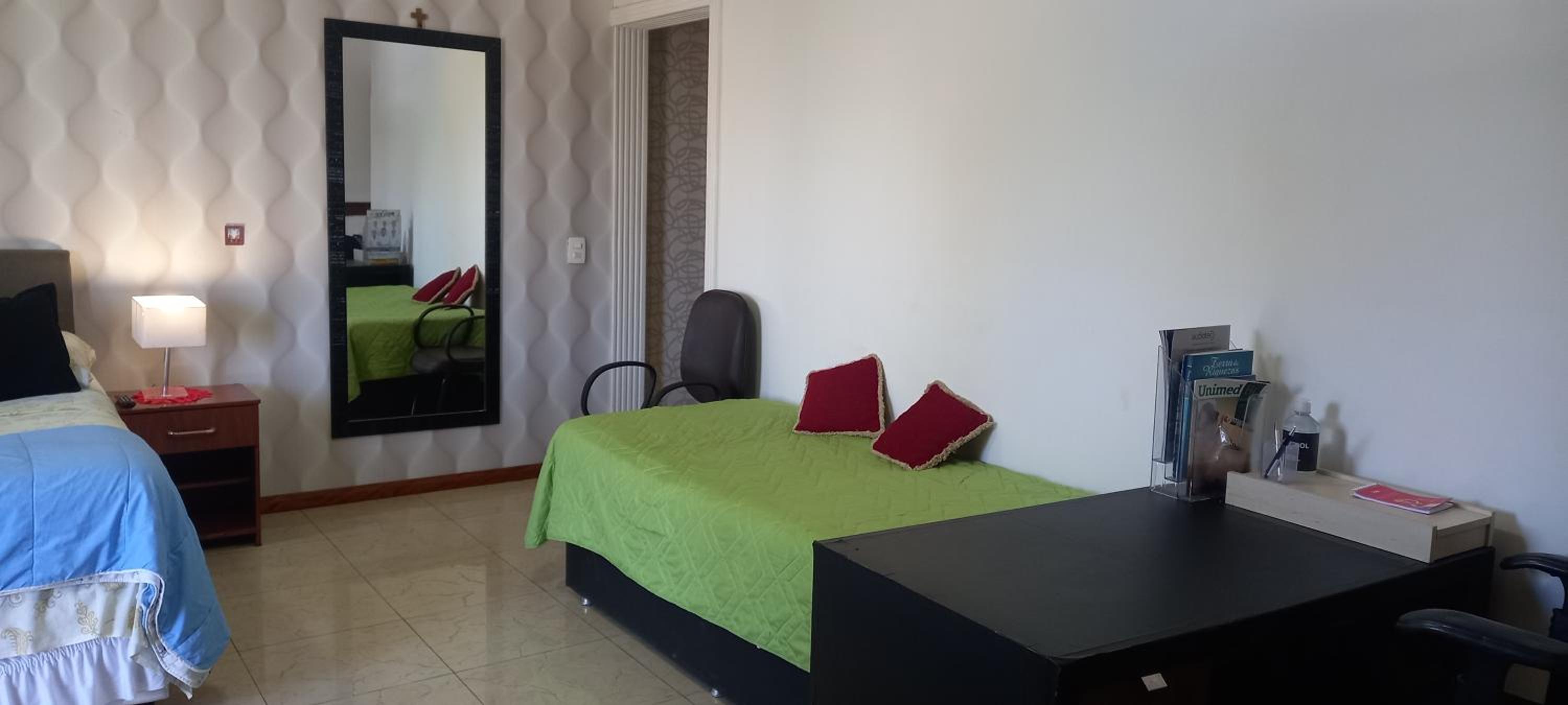 Studio Apartment photo 3
