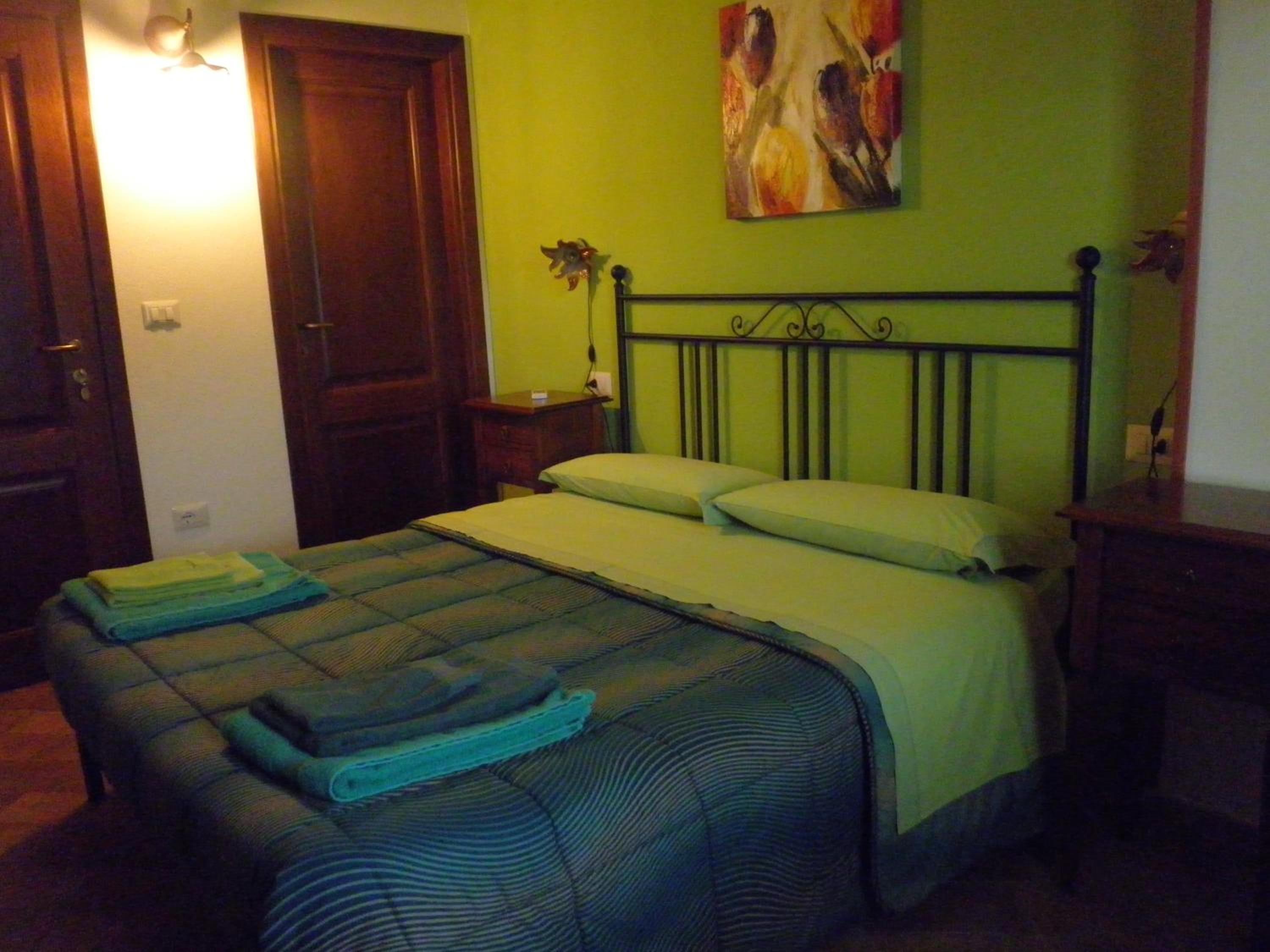 Deluxe Double Or Twin Room With Mountain View photo 3