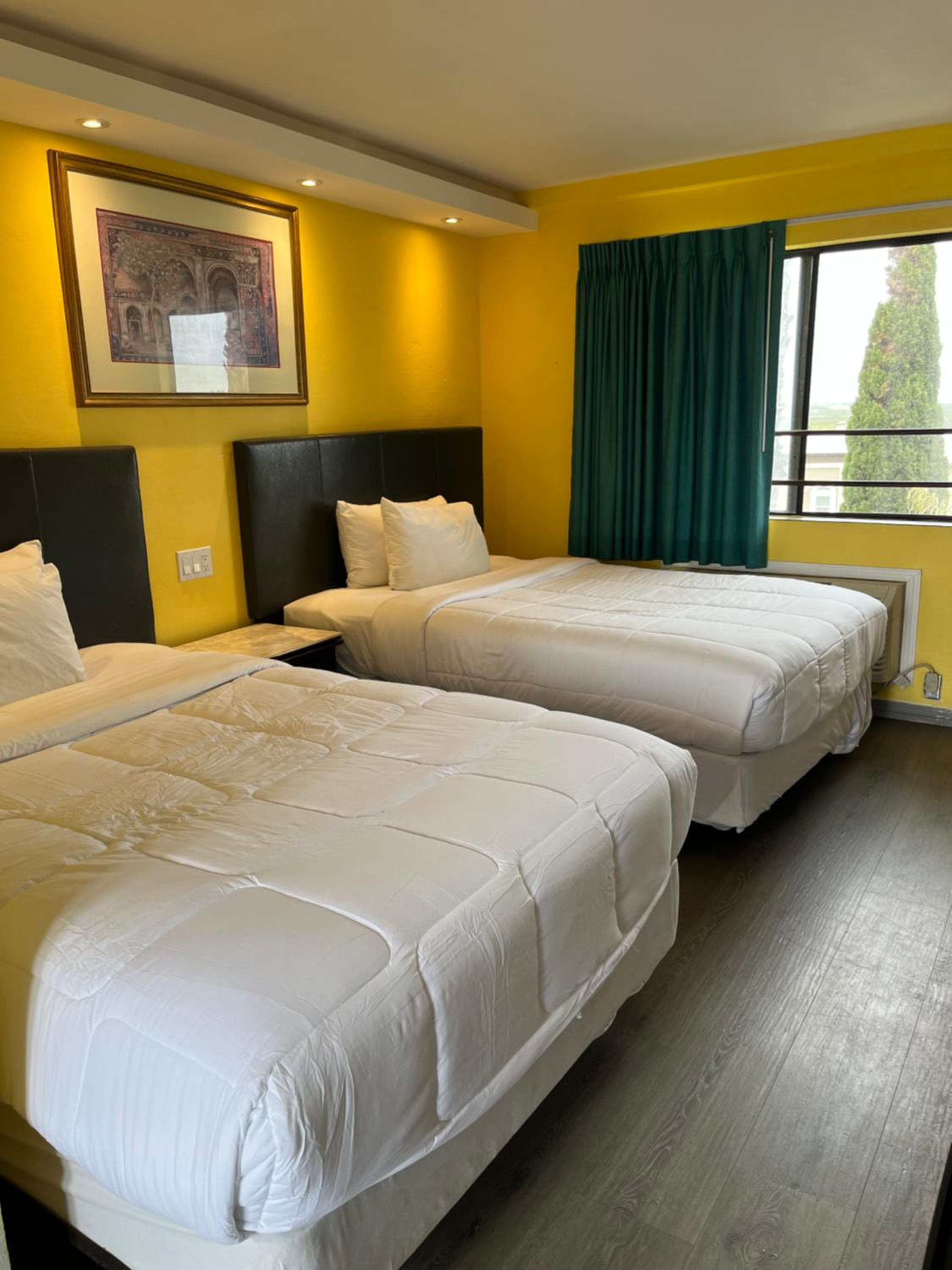 Double Room - Photo 2