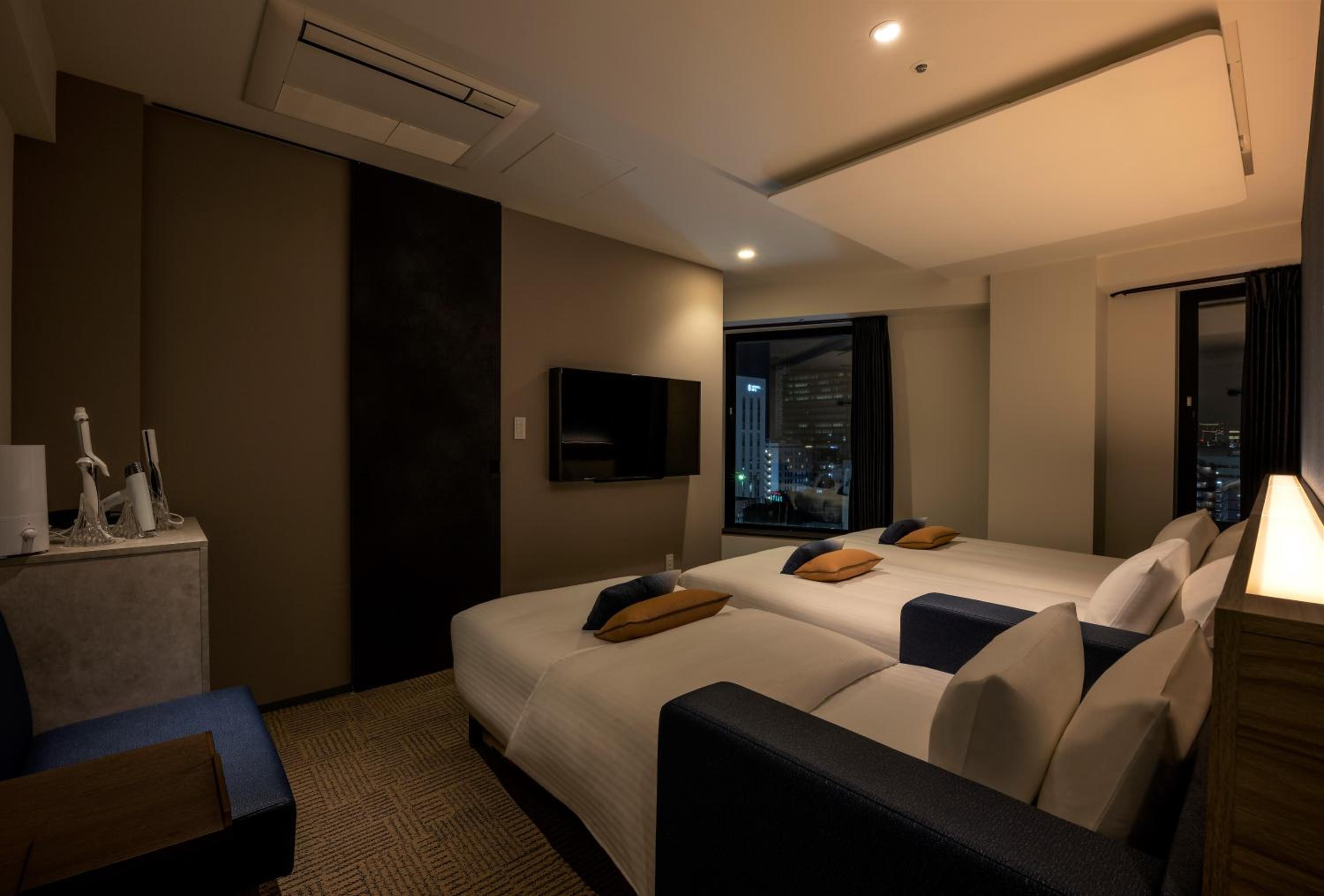 Corner Triple Room photo 3