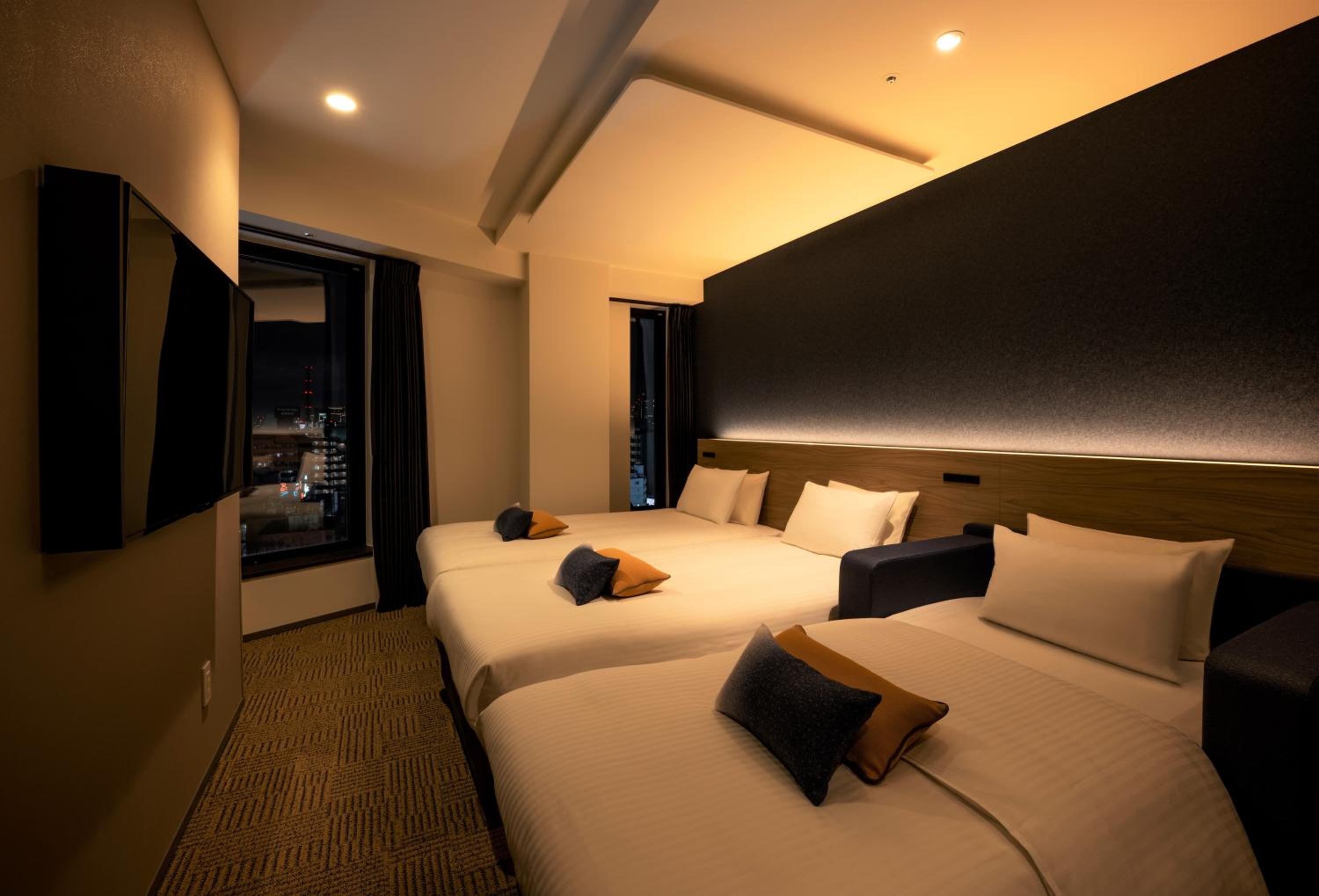 Corner Triple Room photo 2
