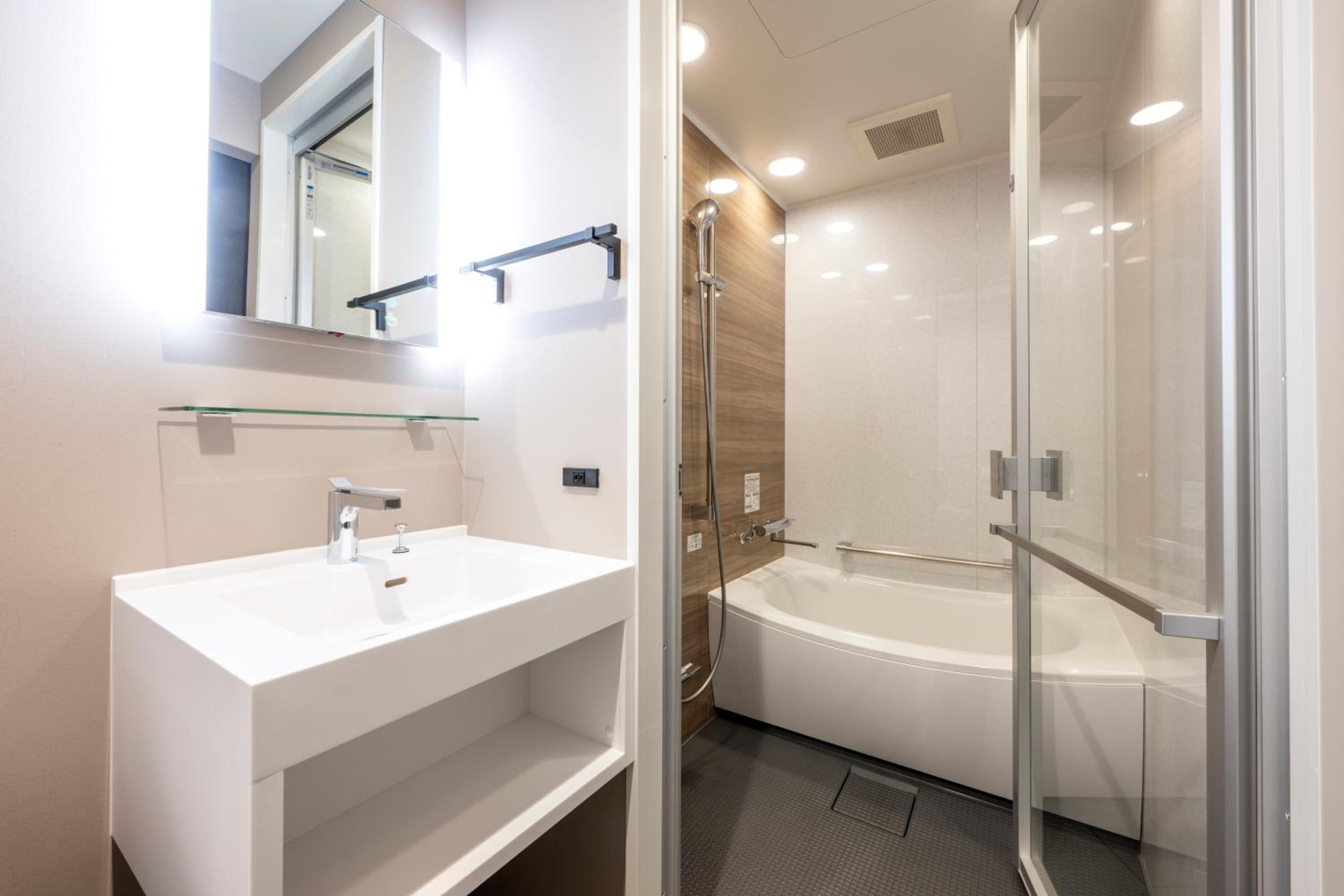 Superior Triple Room photo 3