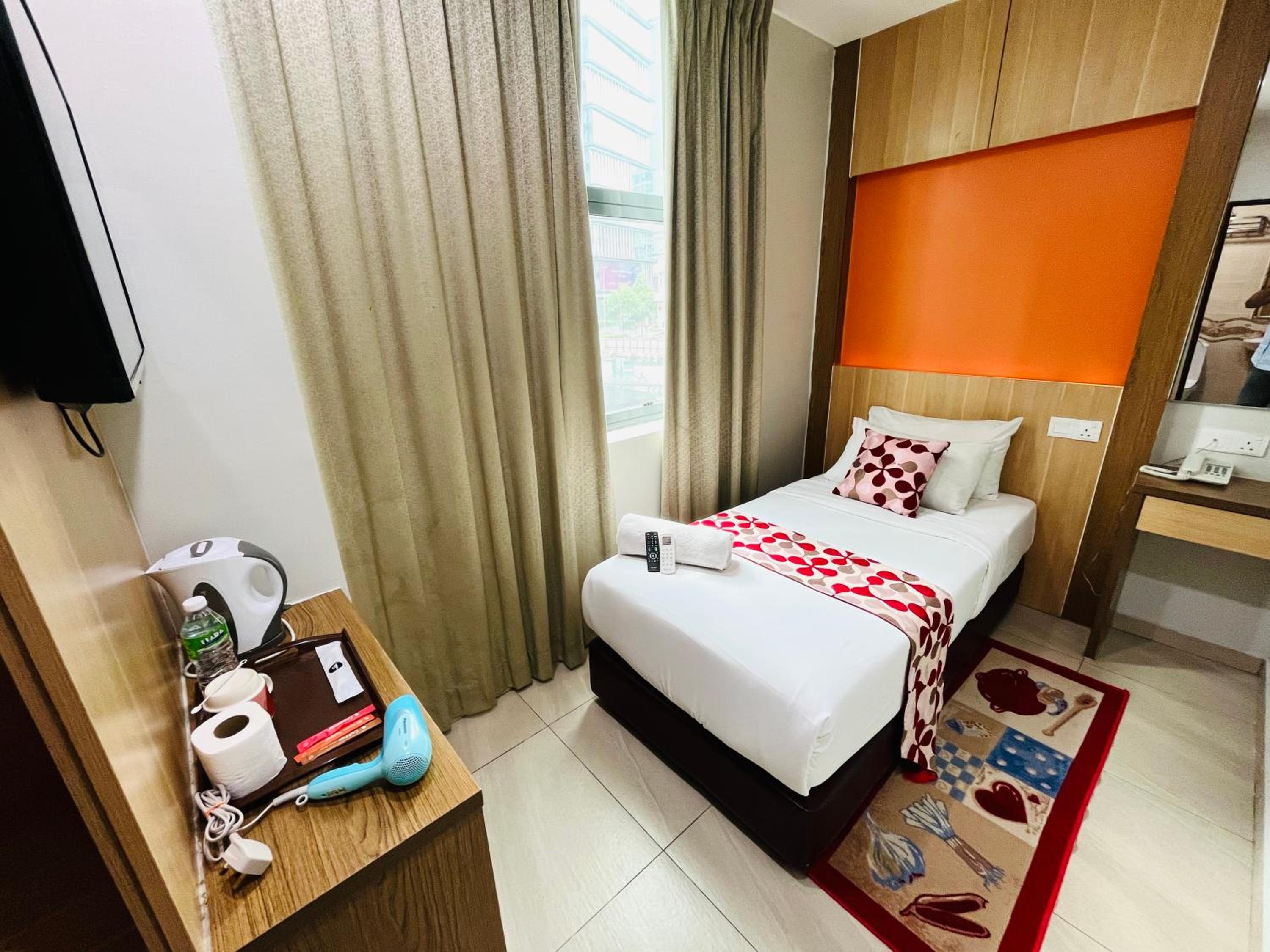 Deluxe Single Room