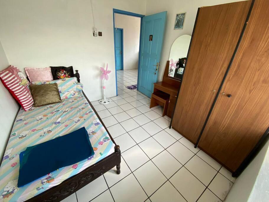 Budget Single Room photo 2