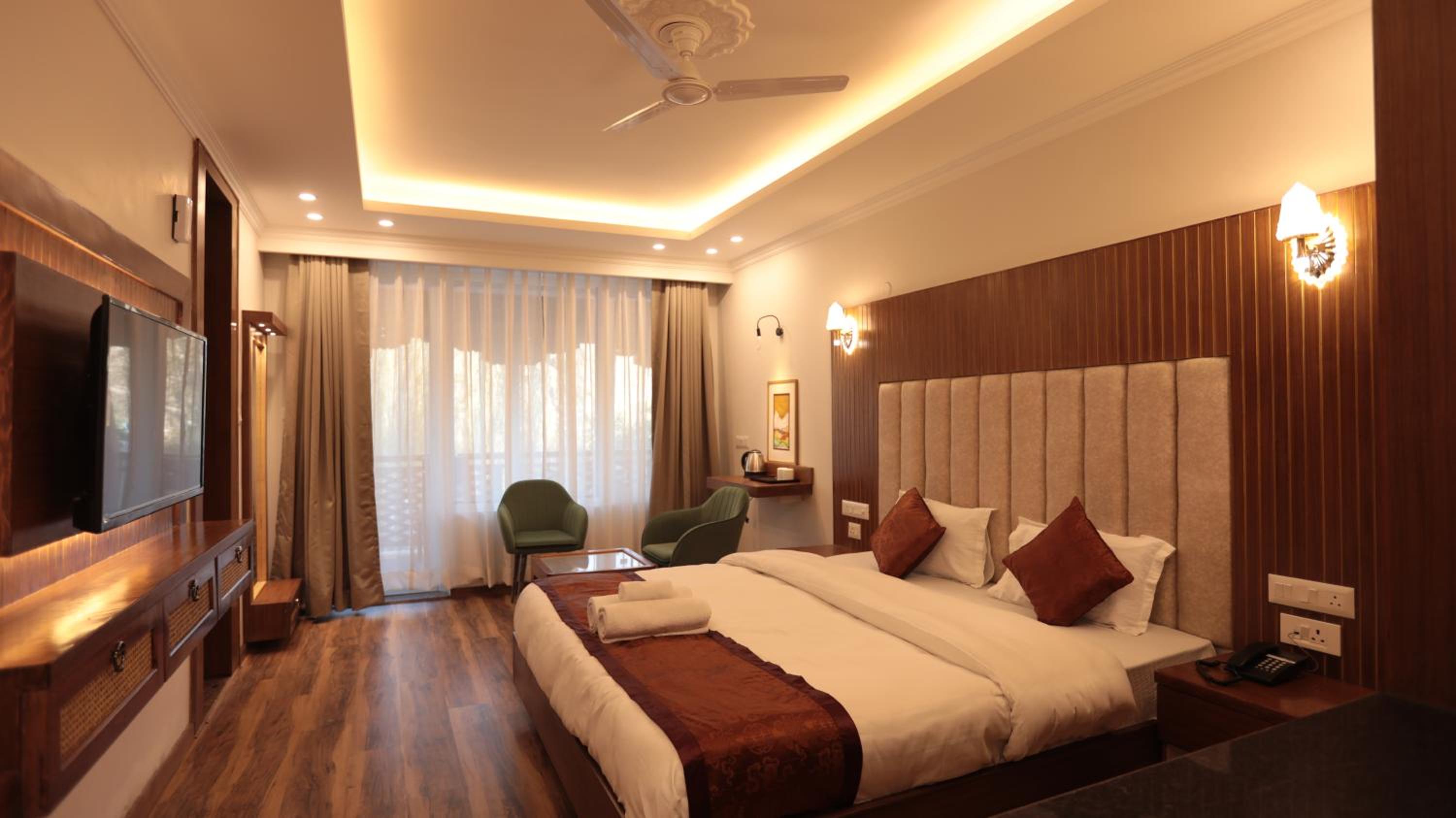 Deluxe Double Room - Photo 1