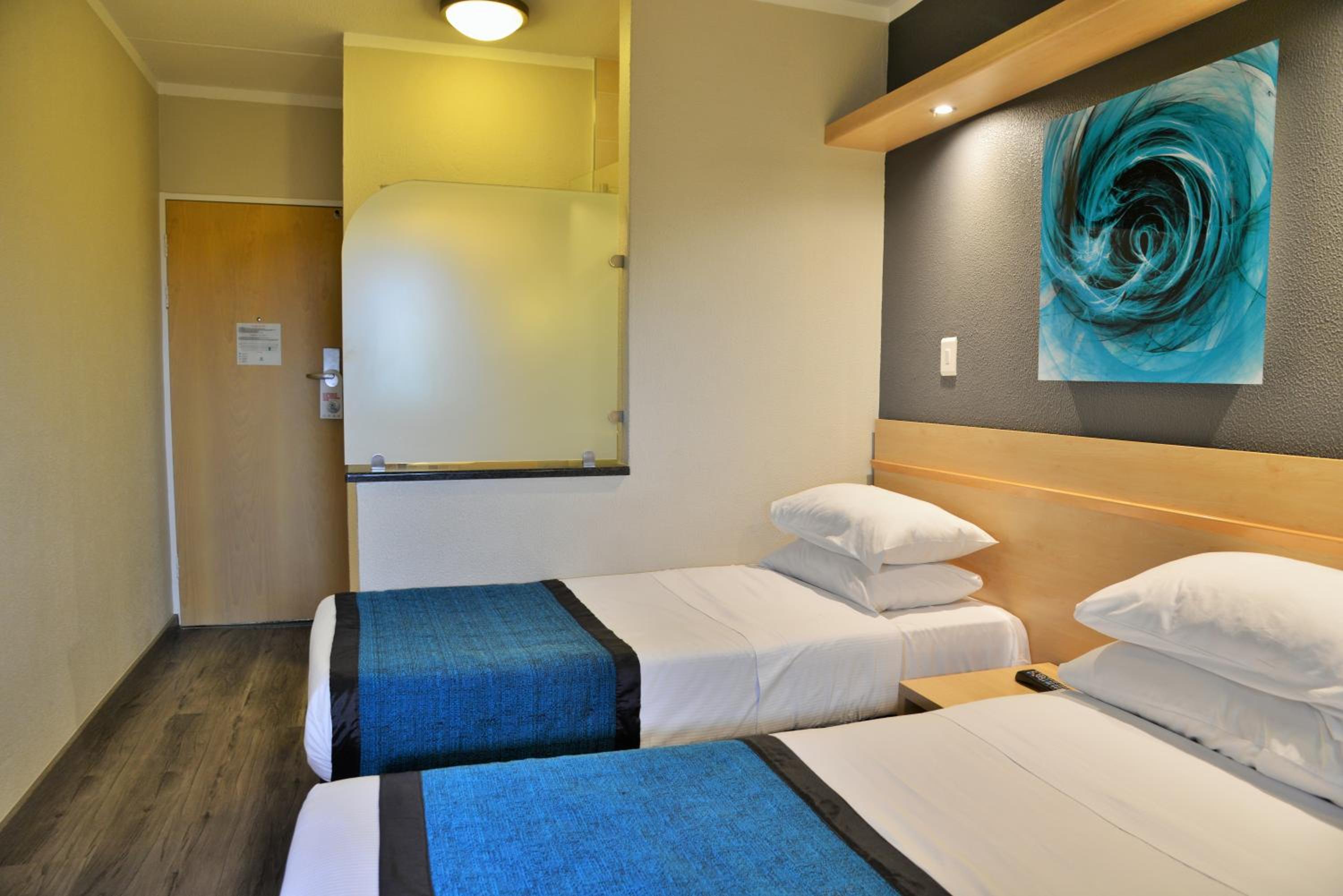 Standard Twin Room photo 1