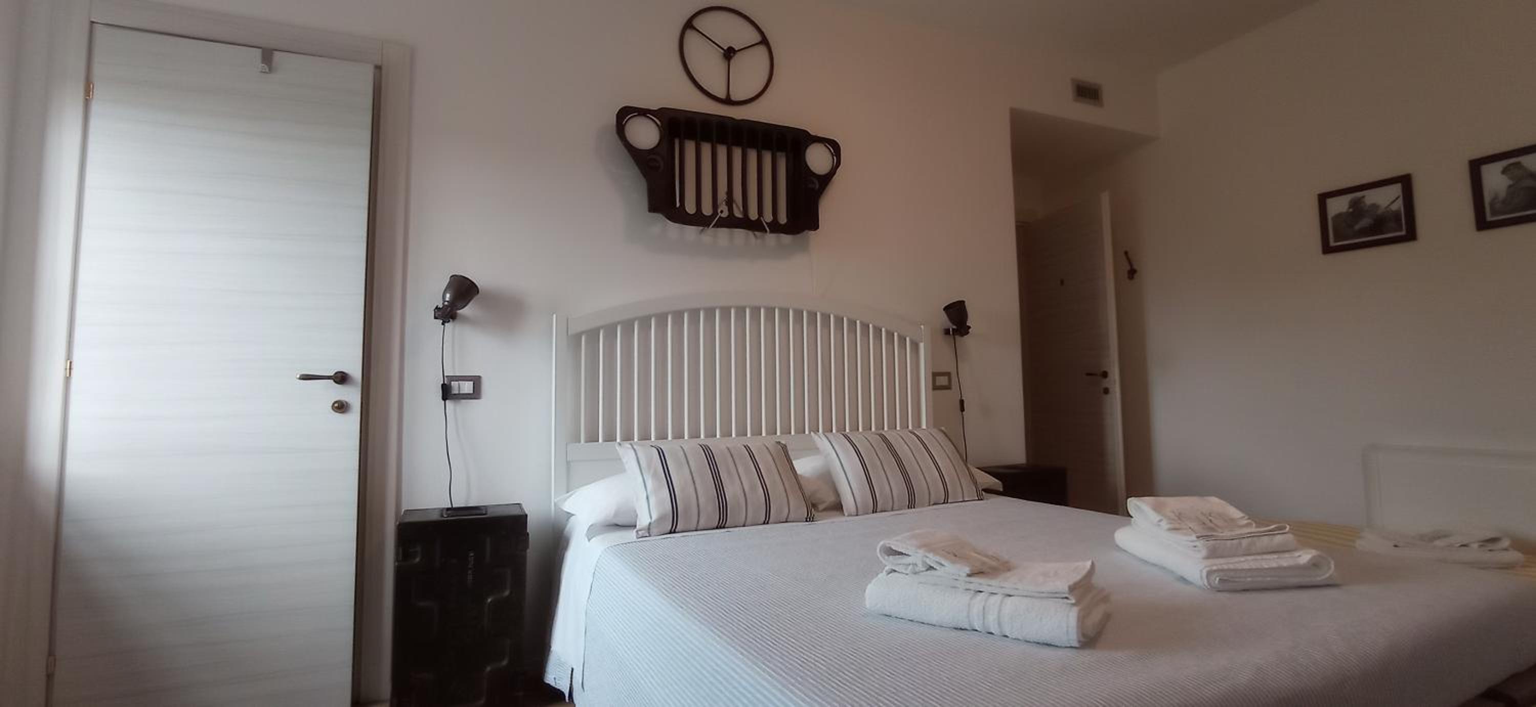 Triple Room with Private Bathroom - Photo 2