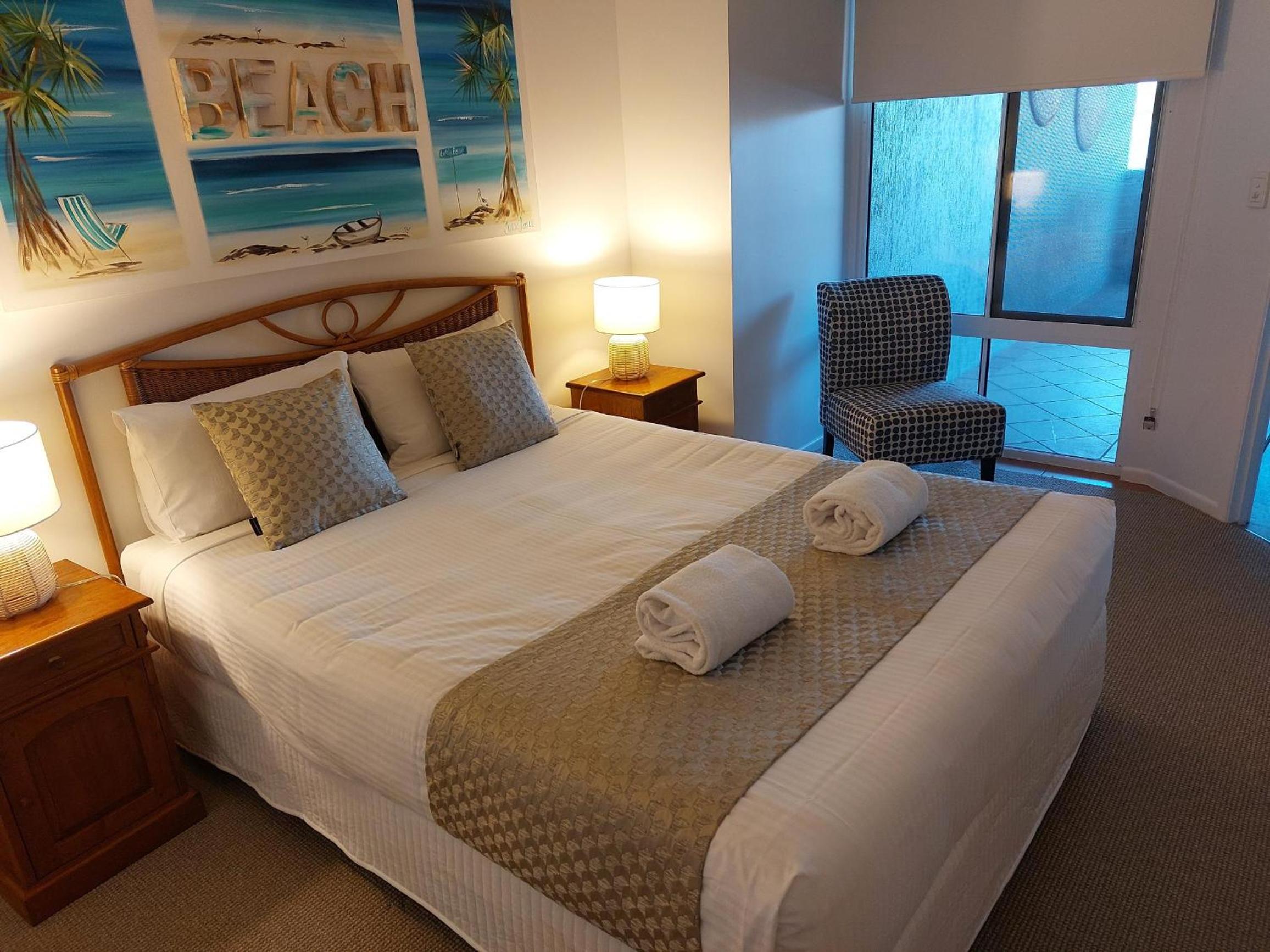 Beachfront Two-Bedroom Apartment - Level 2 photo 2