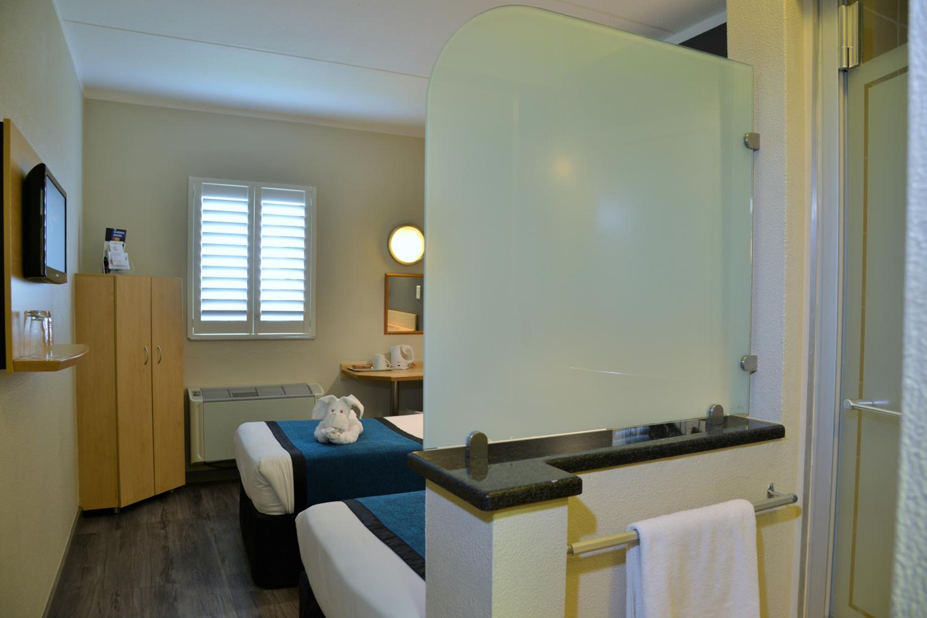 Standard Twin Room photo 3