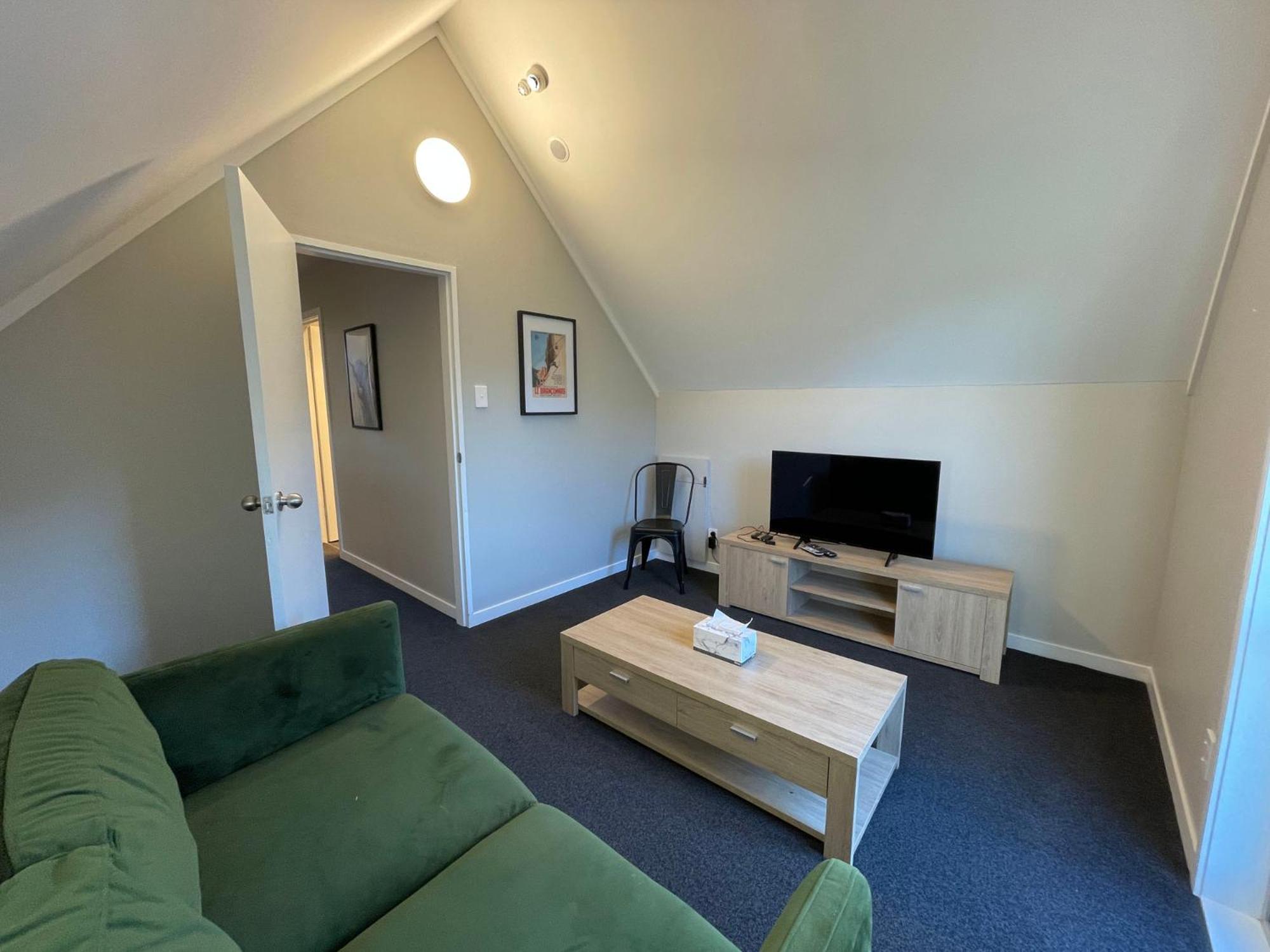Duplex Apartment - Photo 8