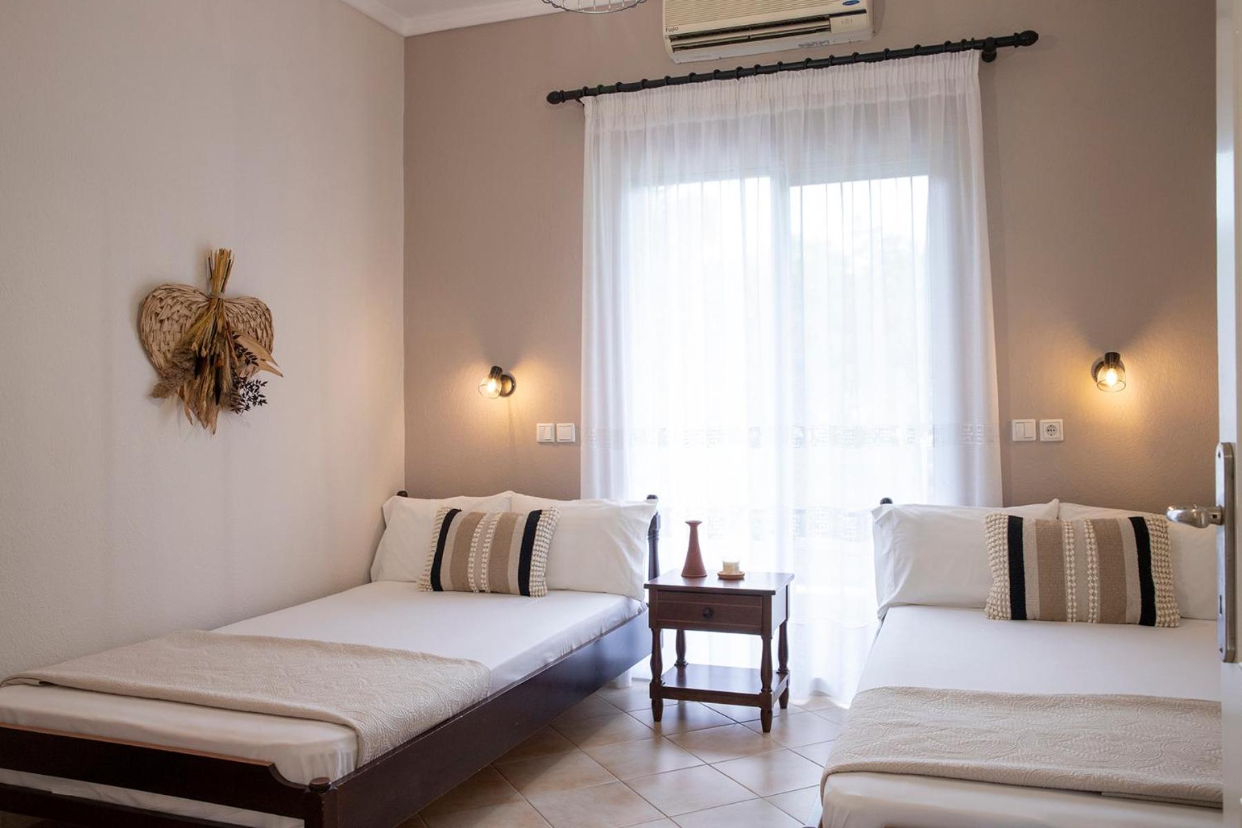 One-Bedroom Apartment with Balcony photo 1
