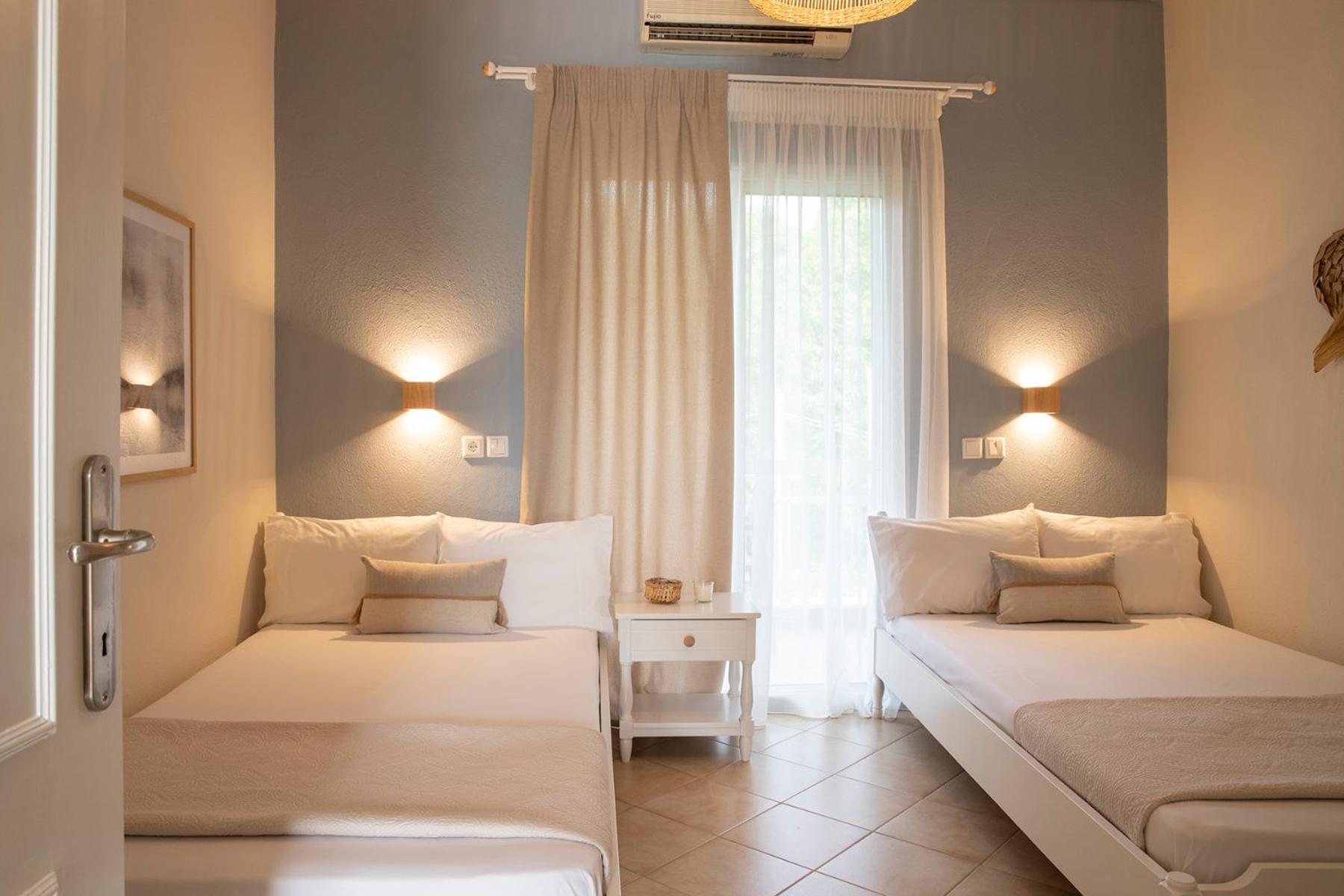 One-Bedroom Apartment with Balcony photo 1