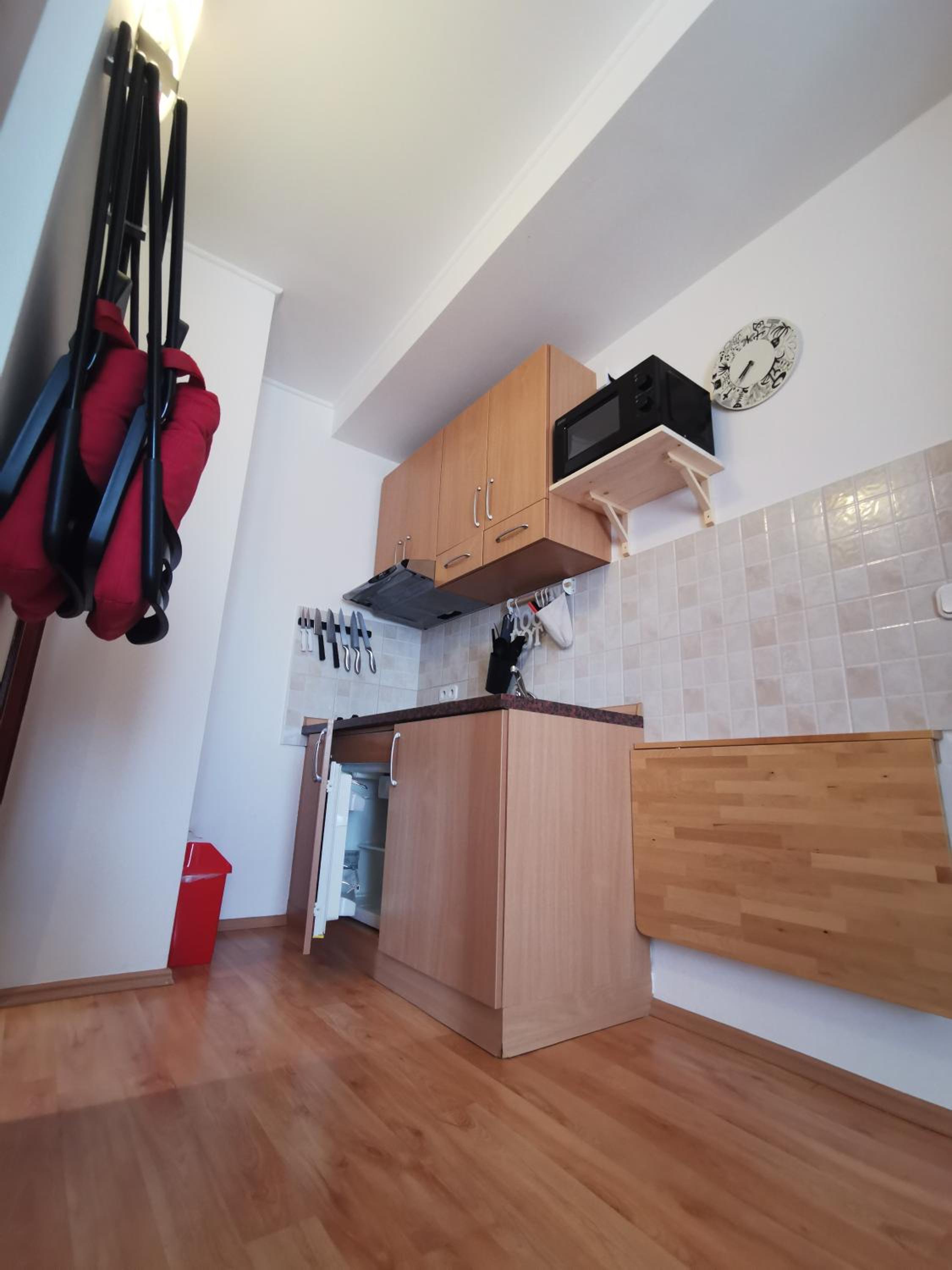 Studio Apartment photo 3