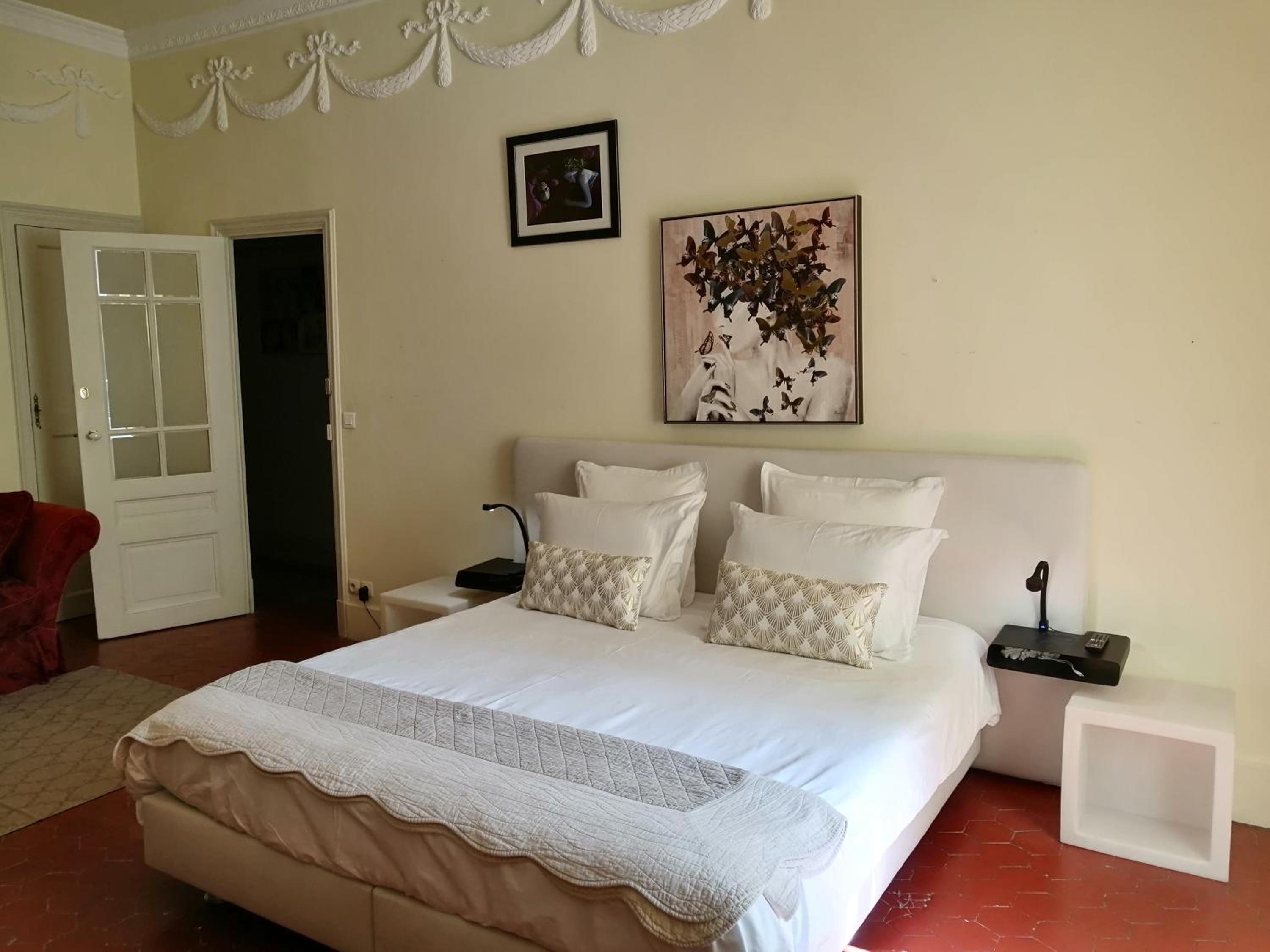 Quadruple Room with Bath - Photo 2