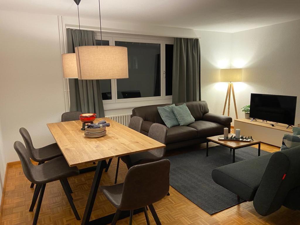 Three-Bedroom Apartment photo 1