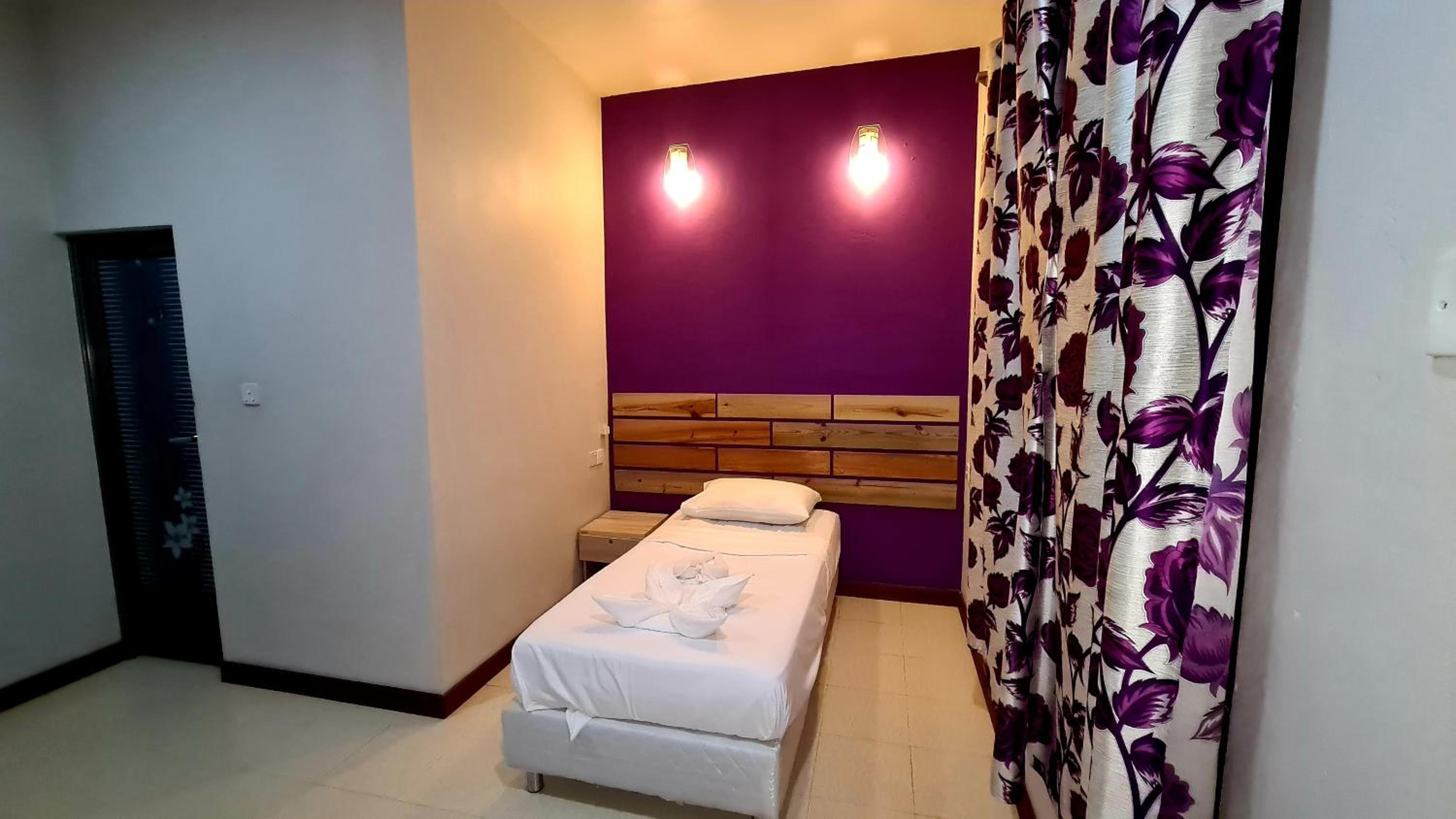 Double Room with Private Bathroom photo 2