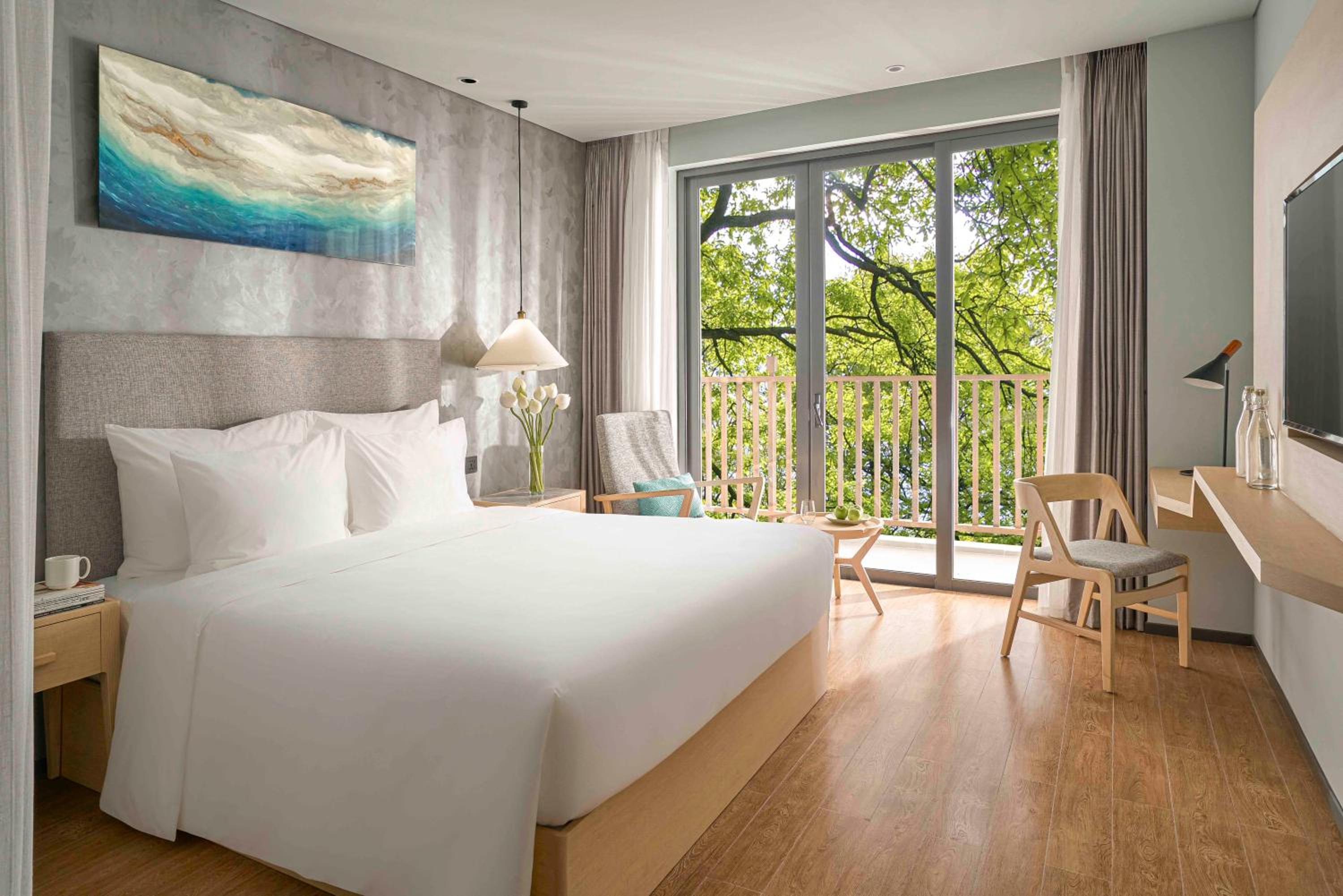 Deluxe Double Room with Balcony - Photo 1
