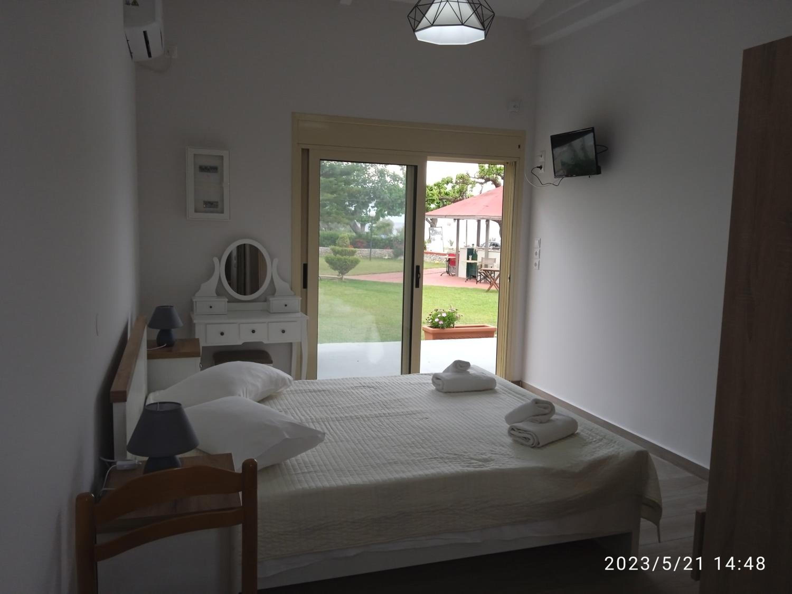 Apartment with Terrace photo 1