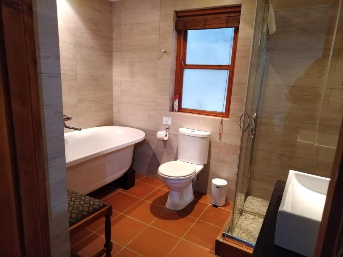 Twin Room With Garden View photo 2