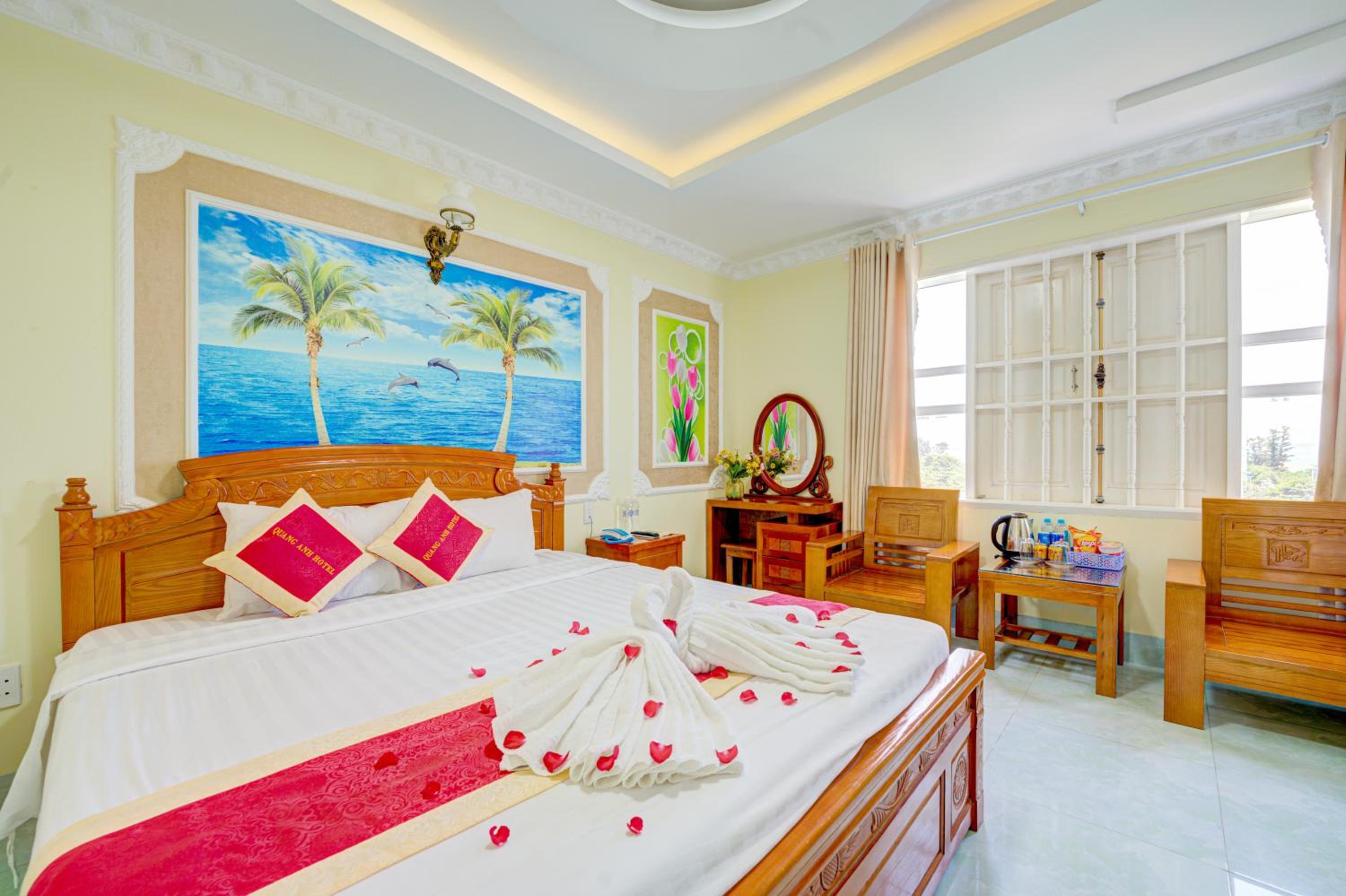 Deluxe Double Room with Bath - Photo 1