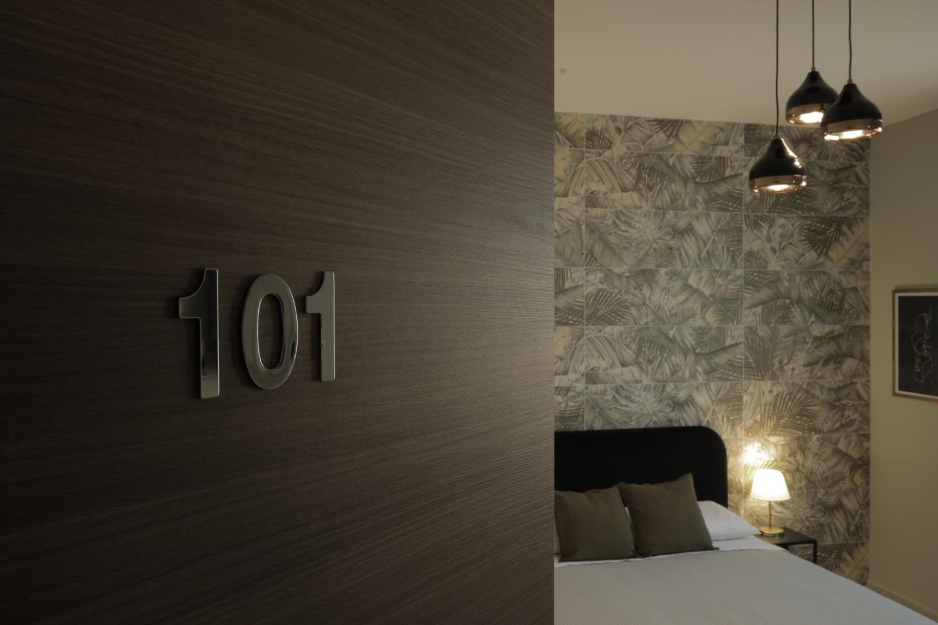 Double Room - Photo 6
