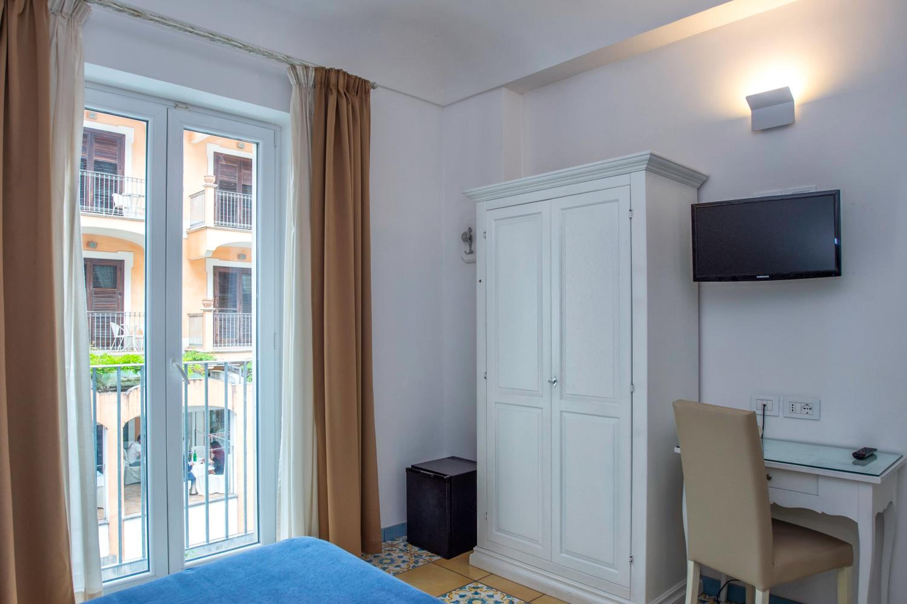 Double Standard Room - Photo 2