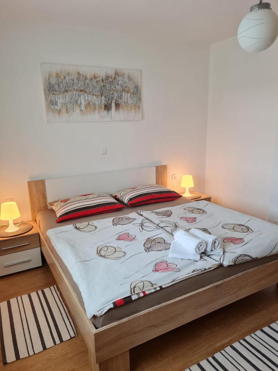 Two-Bedroom Apartment - Photo 6
