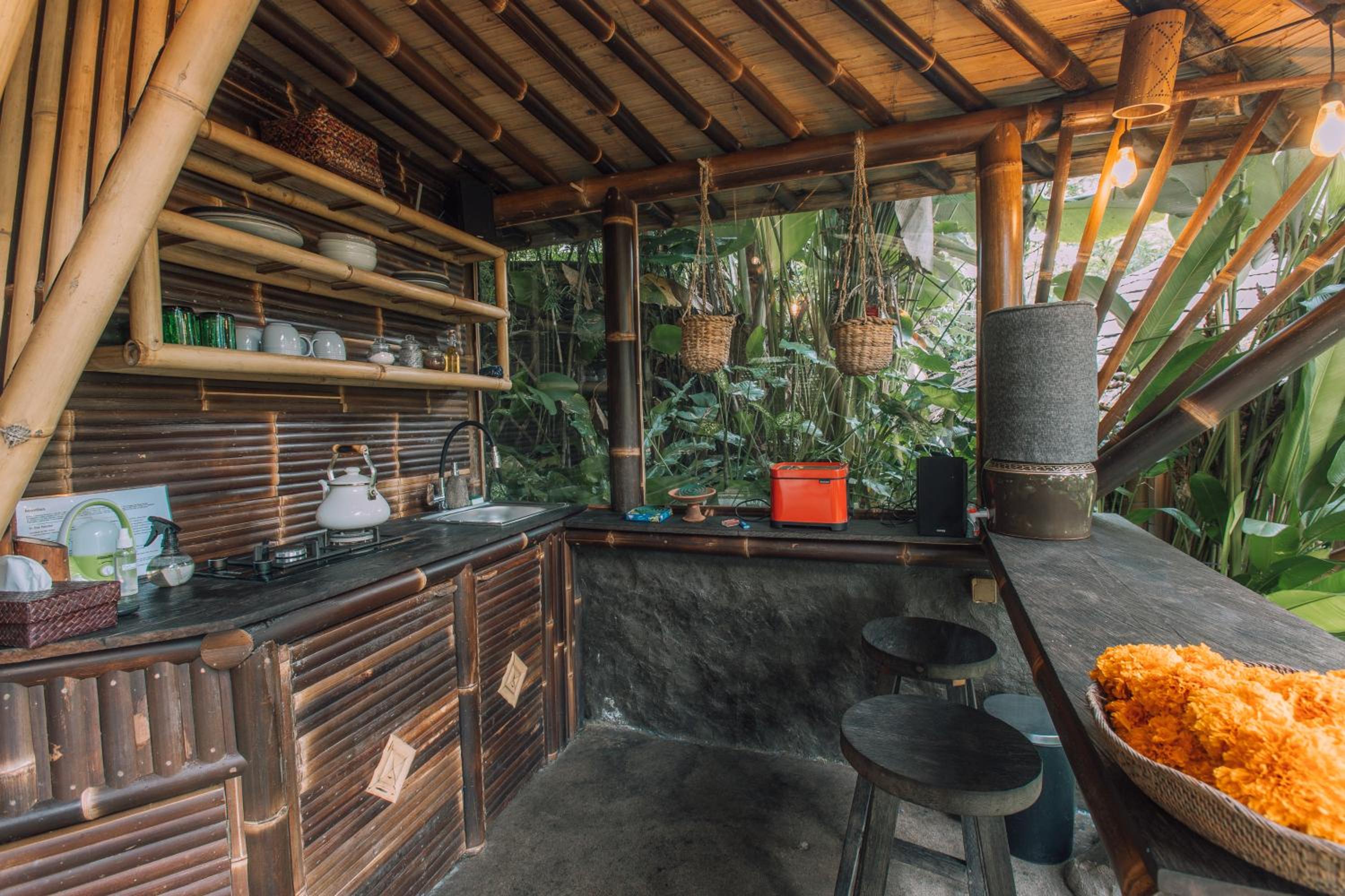 Hideout Beehive - Photo 13