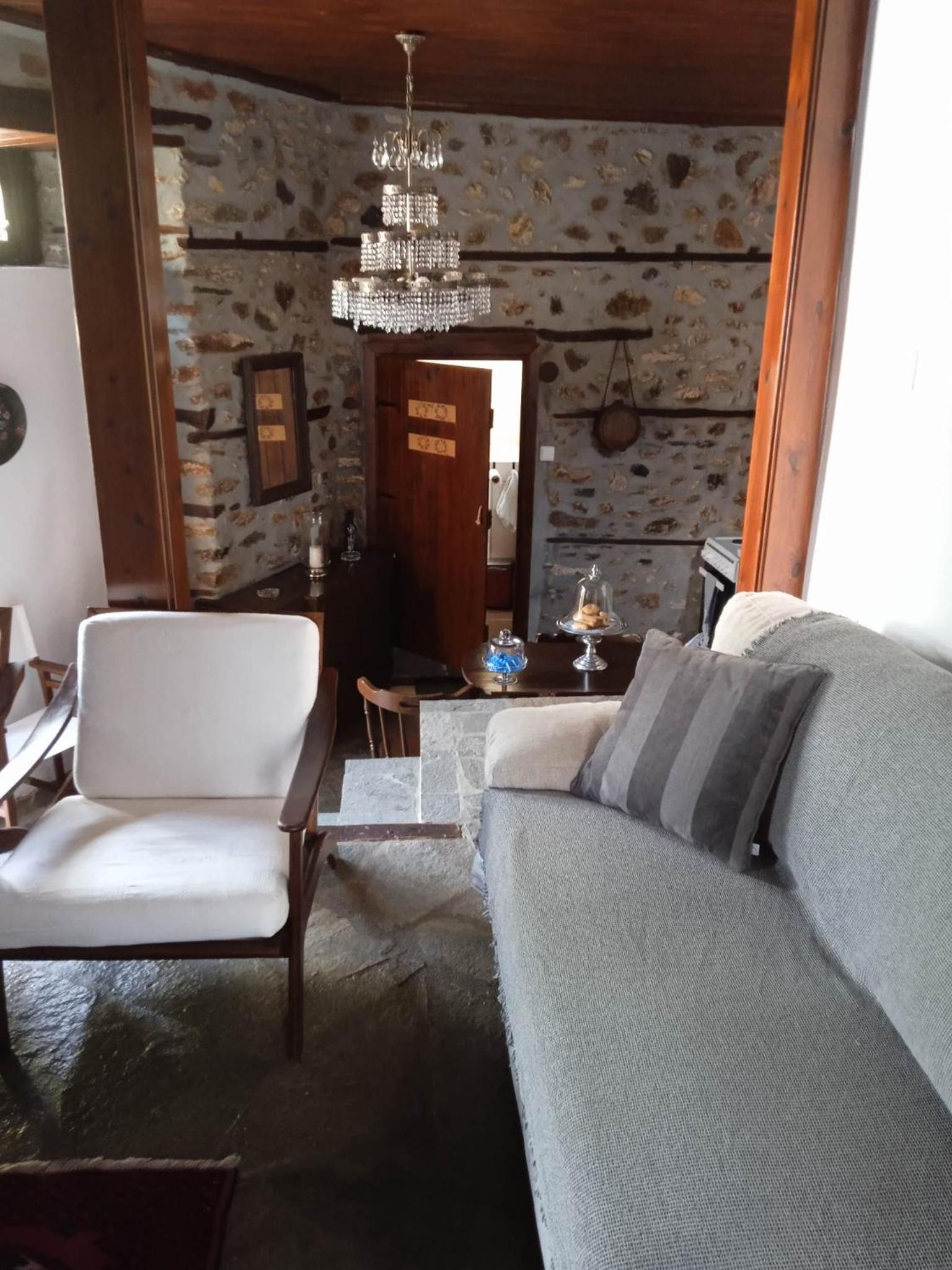 Two-Bedroom House photo 3
