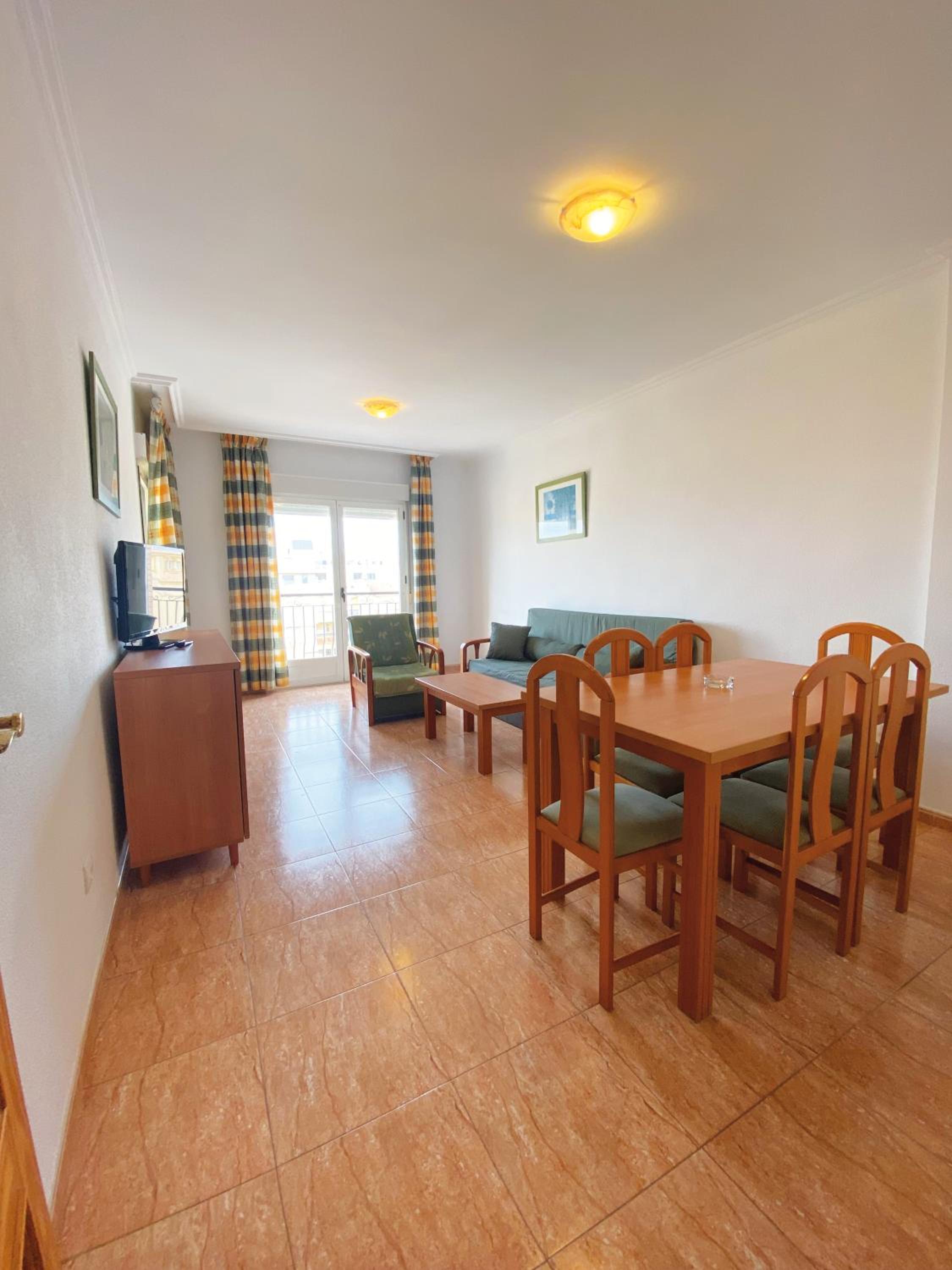 Apartamento de una habitación con terraza