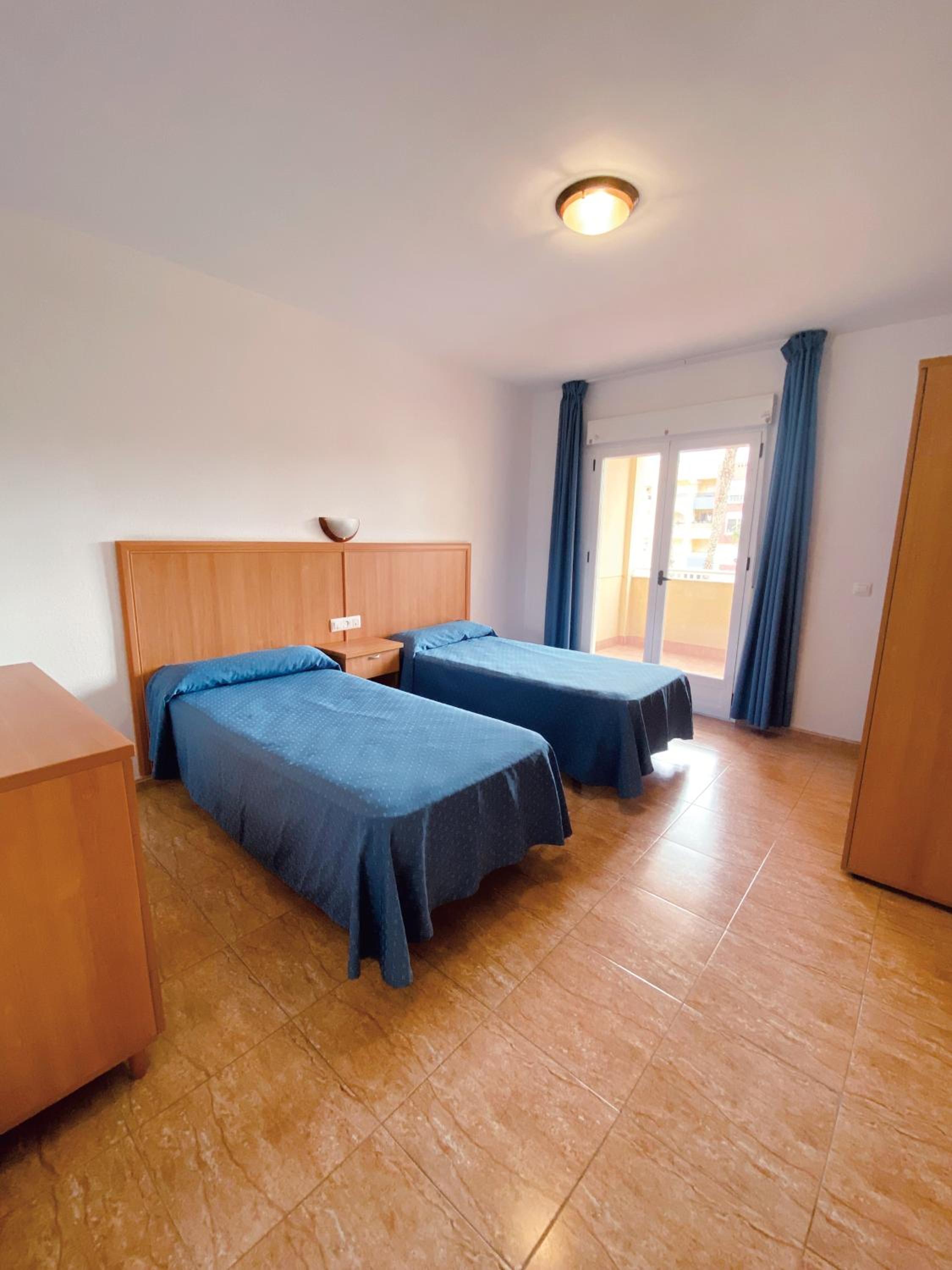 One-Bedroom Apartment with Terrace  photo 3