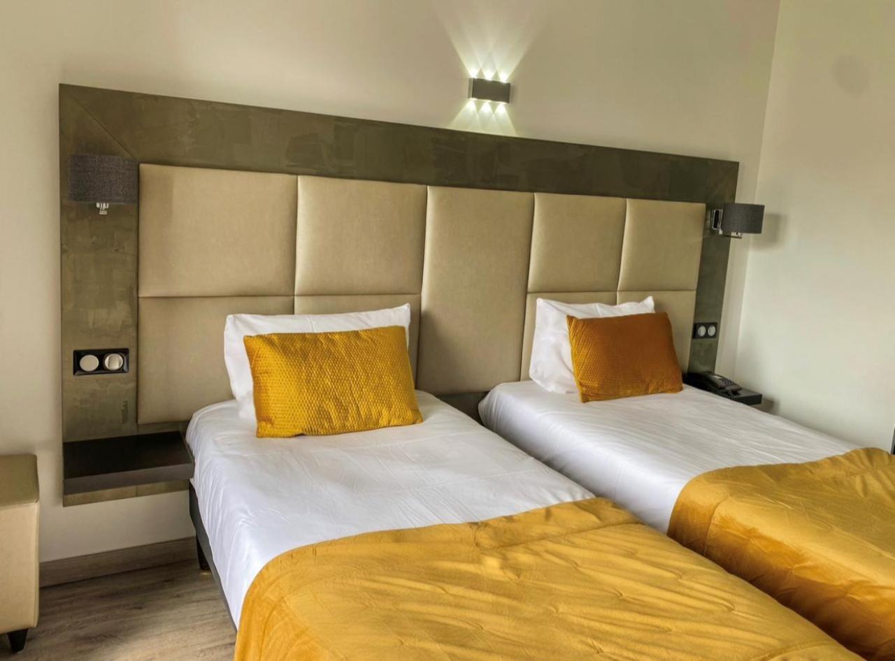 Twin Room - Photo 1