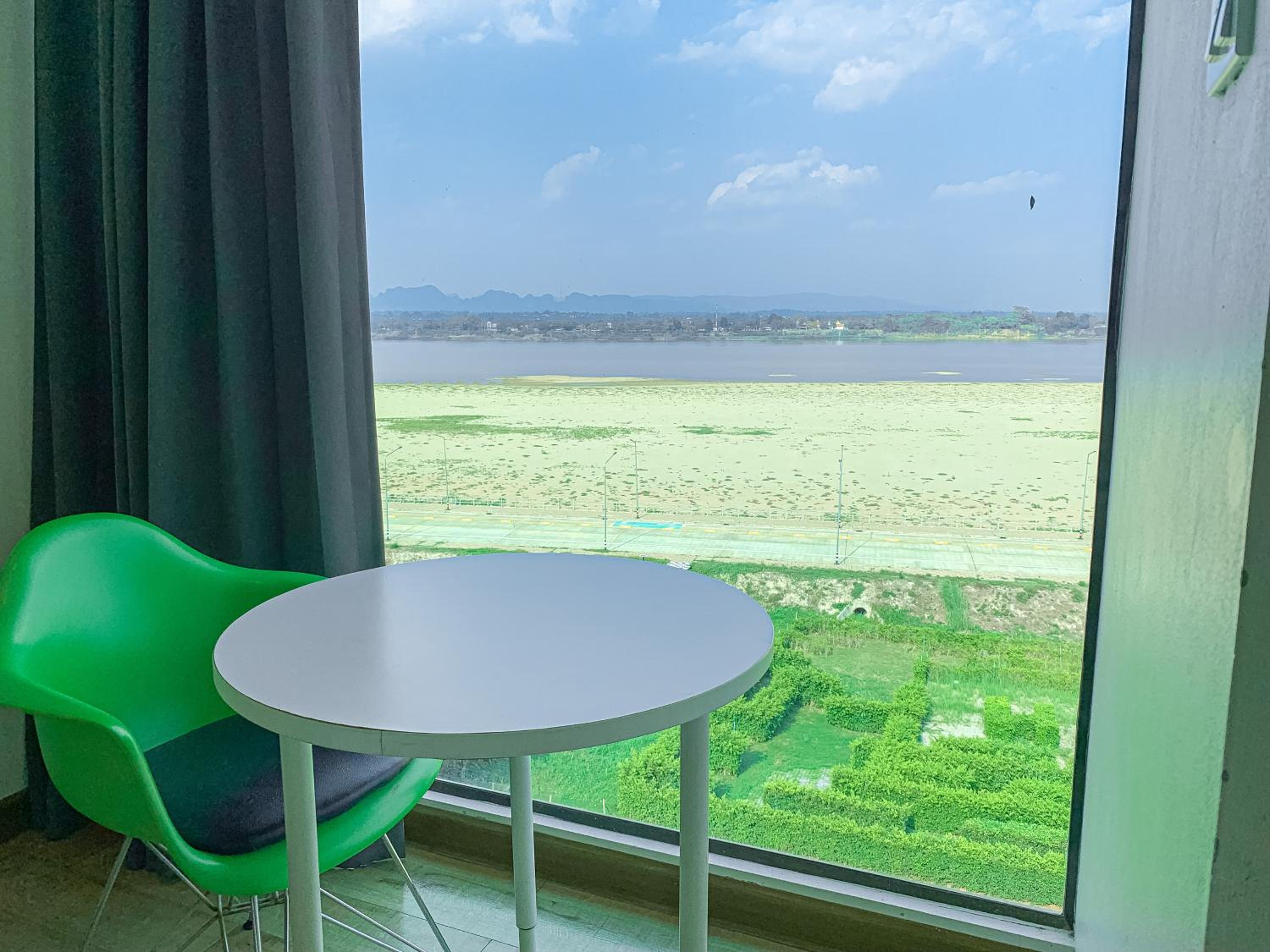 Deluxe Double or Twin Room - Photo 16